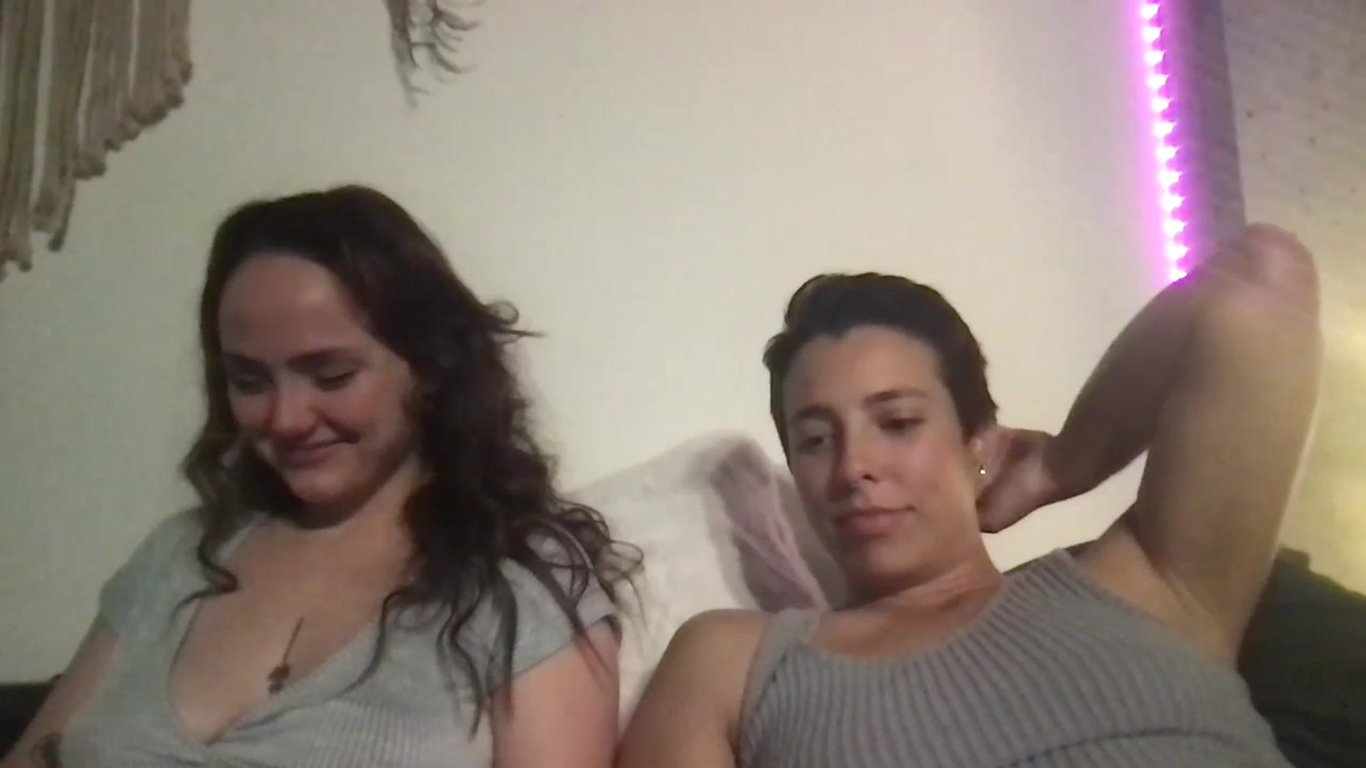 Gallery image thumbnail from Apisces1's myfreecams stream on, 12/28/2023, 09:35 image 5 of 20