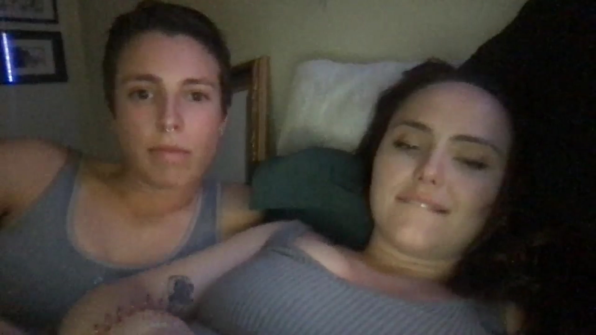 Gallery image thumbnail from Apisces1's myfreecams stream on, 01/10/2024, 06:30 image 14 of 20