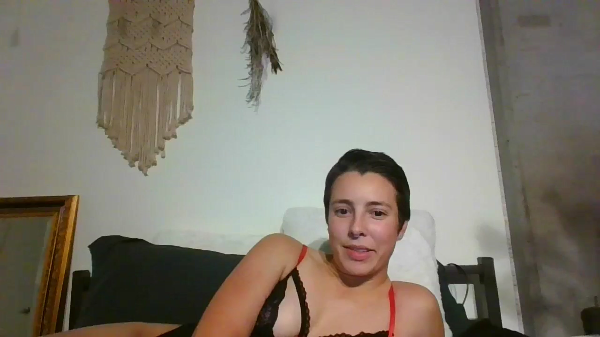 Gallery image thumbnail from Apisces1's myfreecams stream on, 01/23/2024, 07:33 image 3 of 20