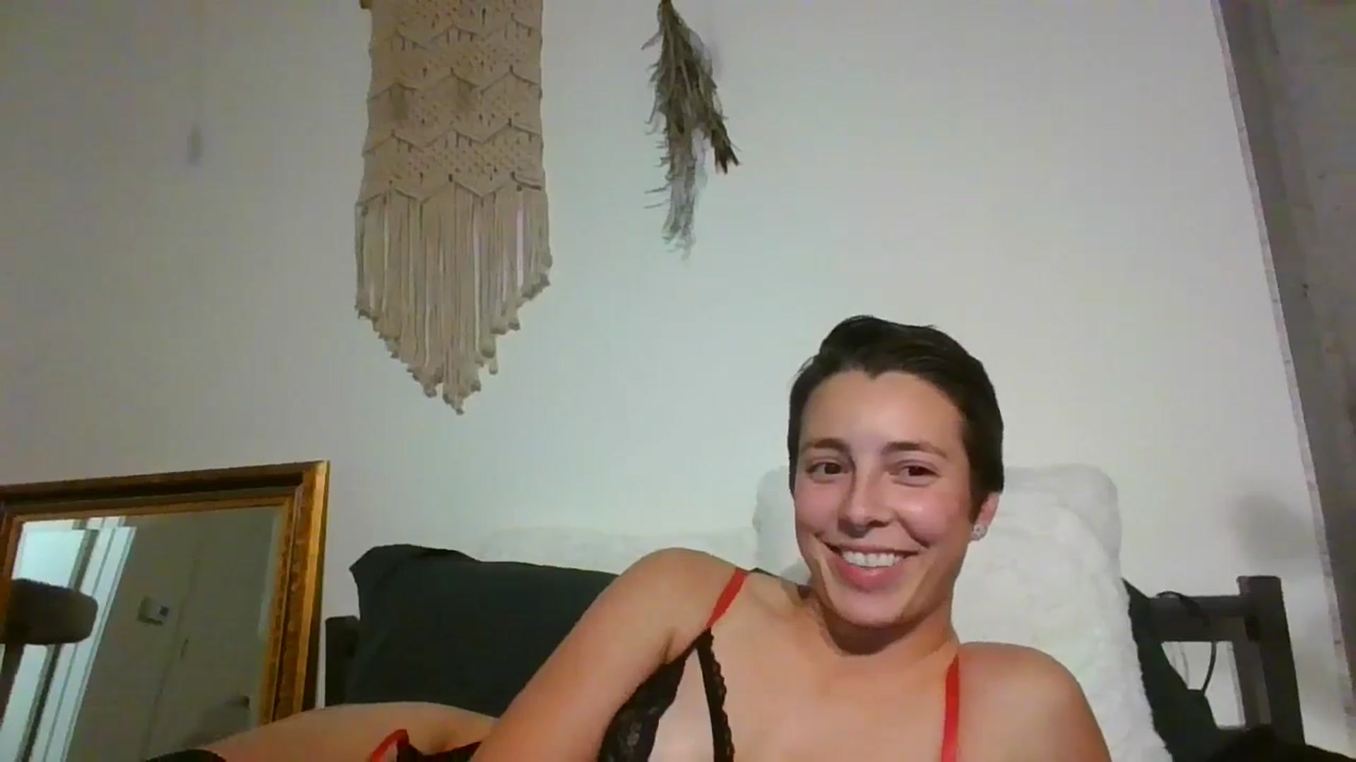 Gallery image thumbnail from Apisces1's myfreecams stream on, 01/23/2024, 07:33 image 2 of 20