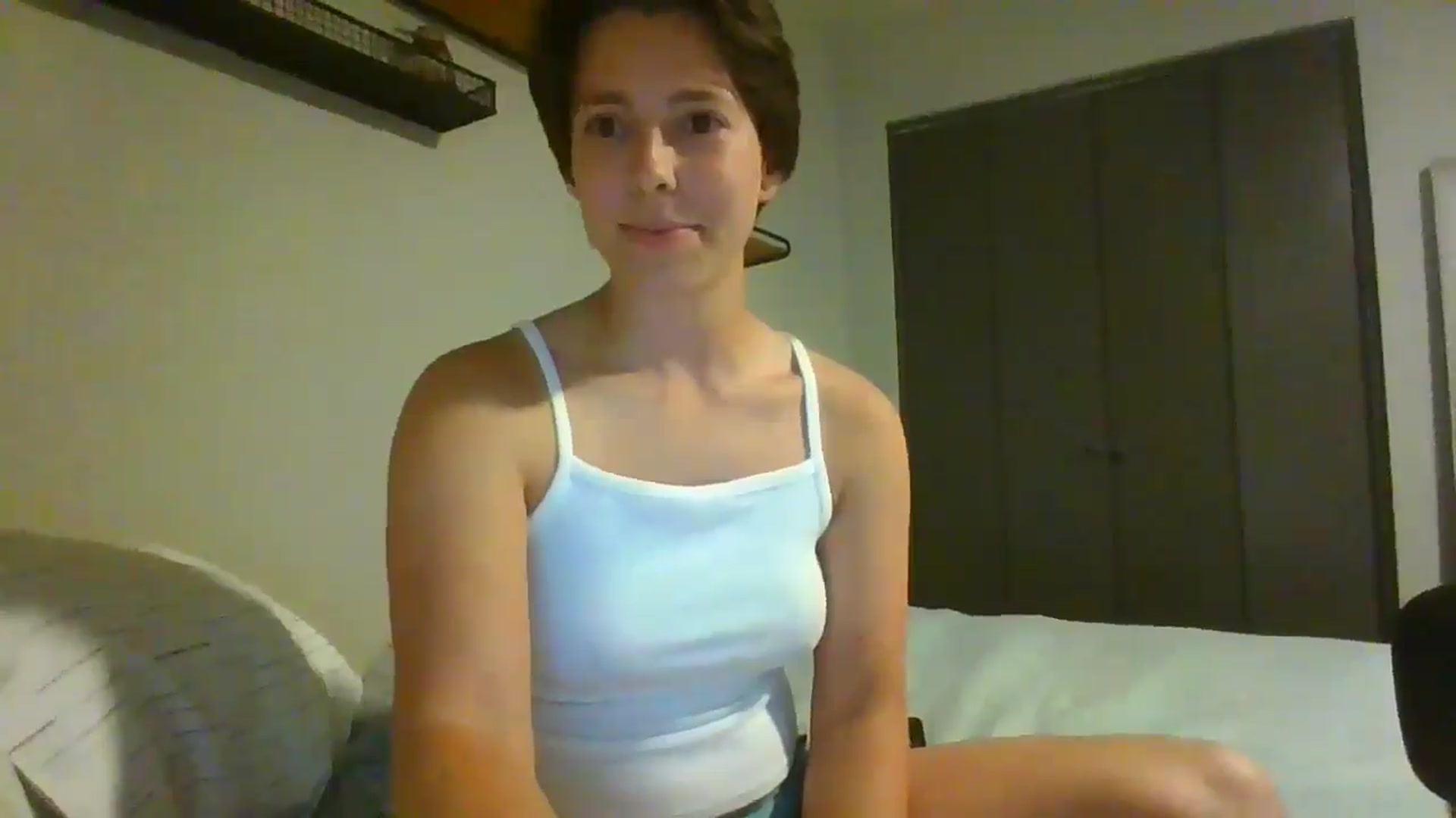 Gallery image thumbnail from Apisces1's myfreecams stream on, 06/03/2024, 04:56 image 14 of 20