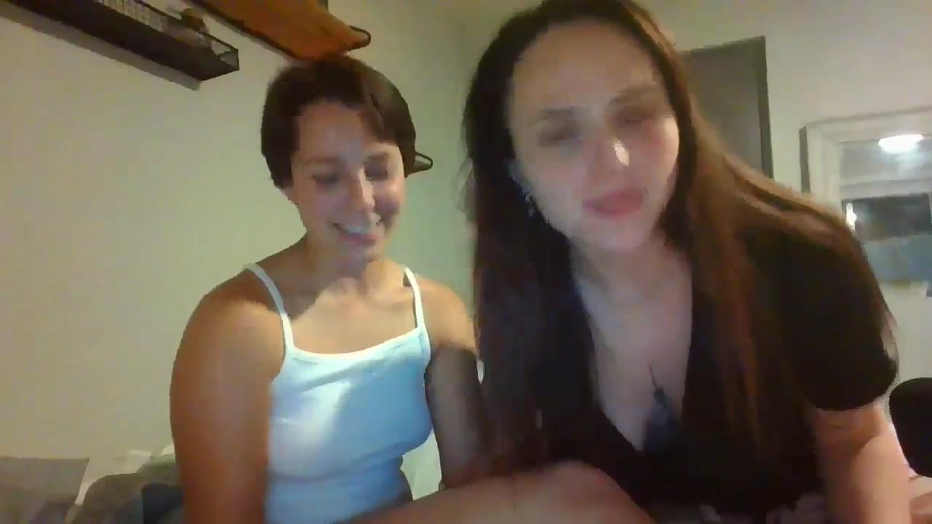 Gallery image thumbnail from Apisces1's myfreecams stream on, 06/03/2024, 06:30 image 5 of 20