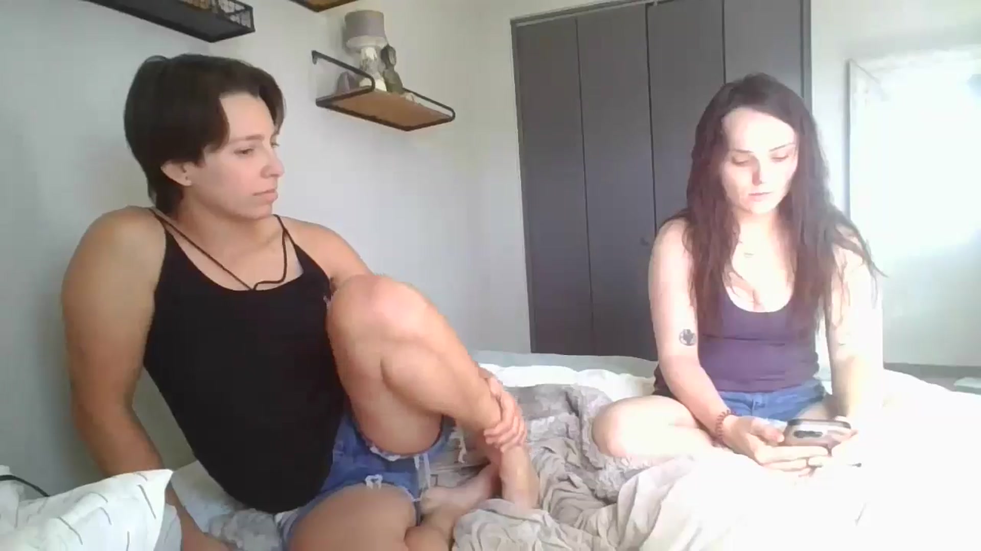 Gallery image thumbnail from Apisces1's myfreecams stream on, 06/03/2024, 23:42 image 13 of 20