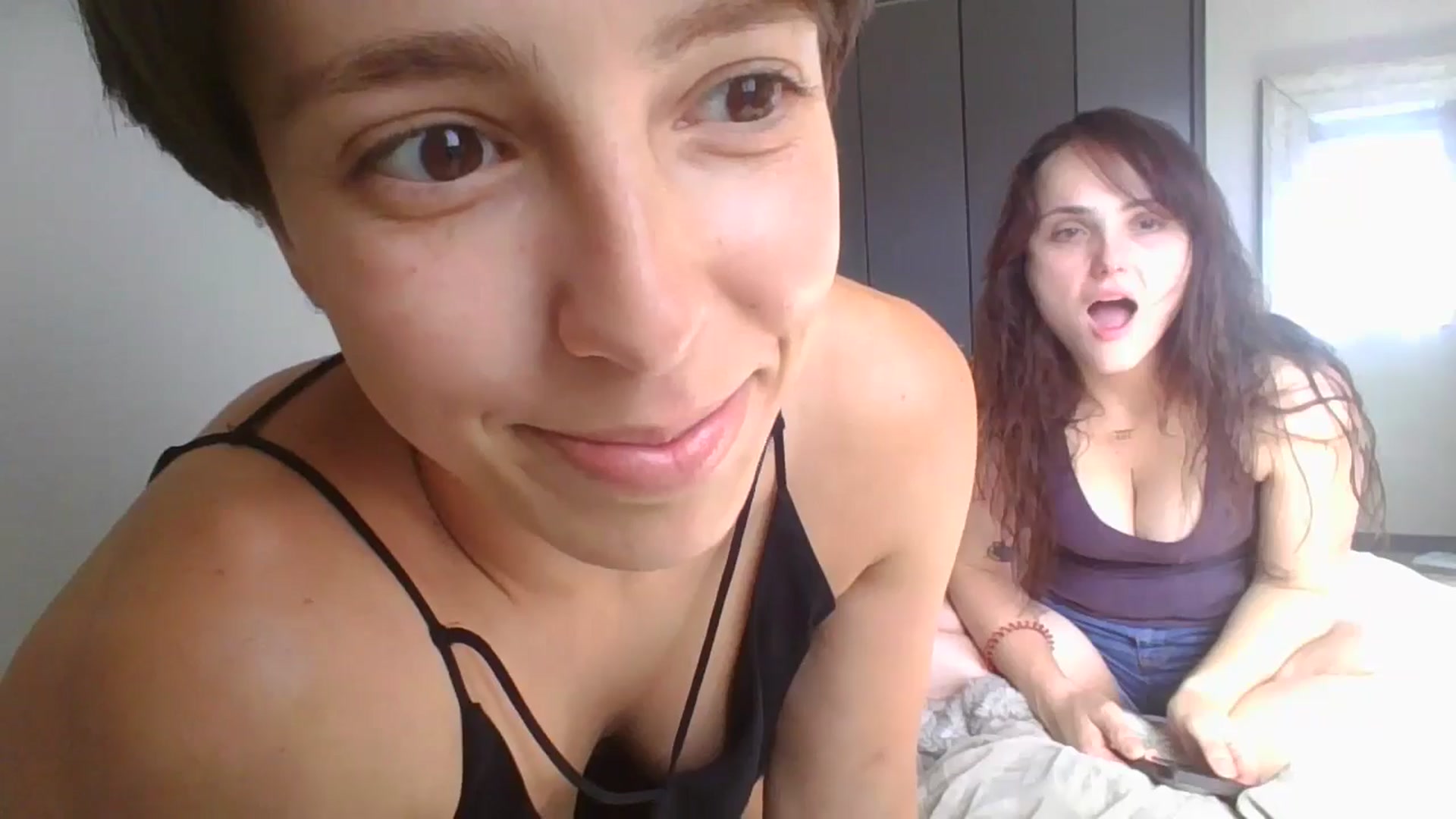 Gallery image thumbnail from Apisces1's myfreecams stream on, 06/03/2024, 23:42 image 12 of 20