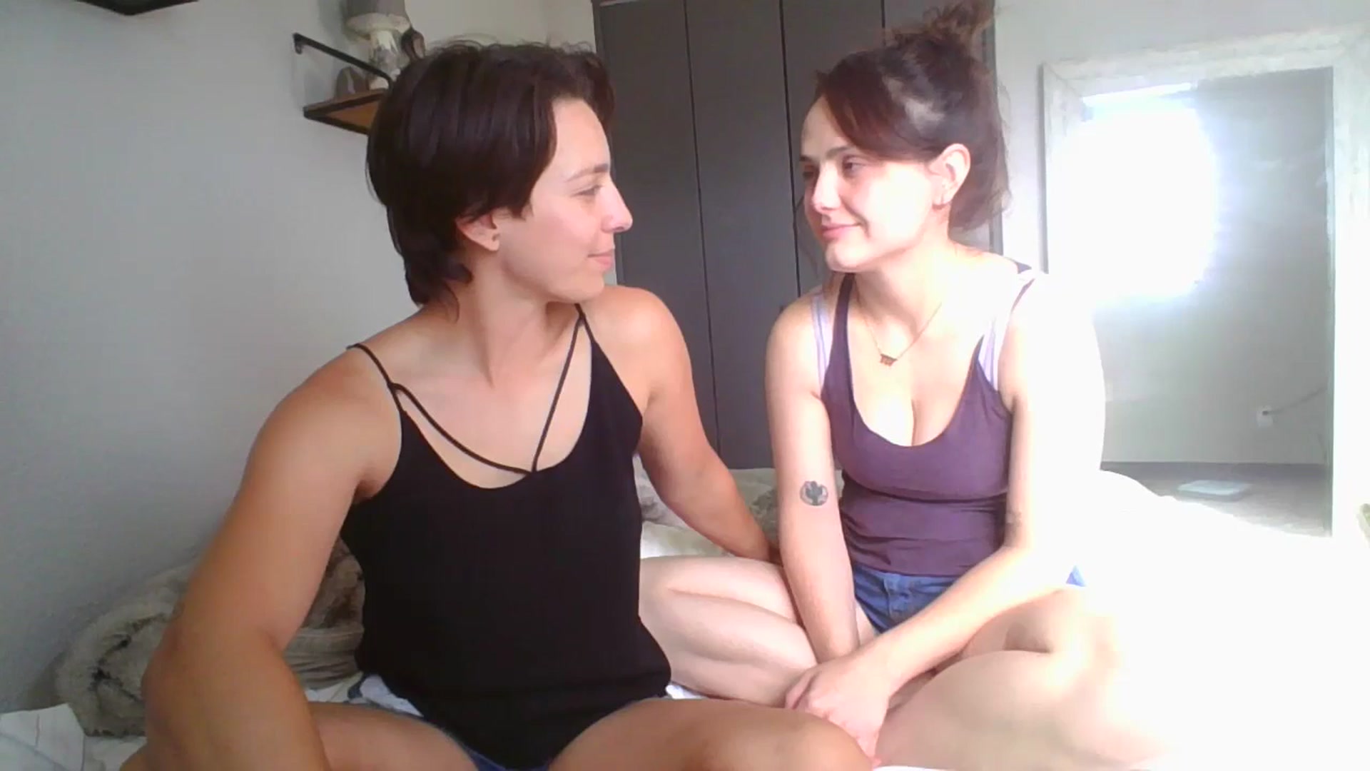 Gallery image thumbnail from Apisces1's myfreecams stream on, 06/03/2024, 23:42 image 19 of 20