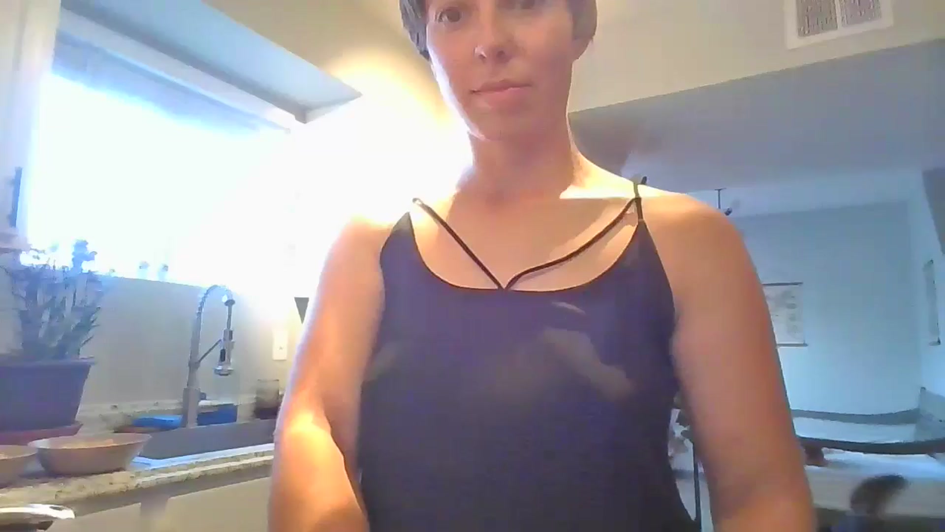 Gallery image thumbnail from Apisces1's myfreecams stream on, 06/04/2024, 02:07 image 19 of 20