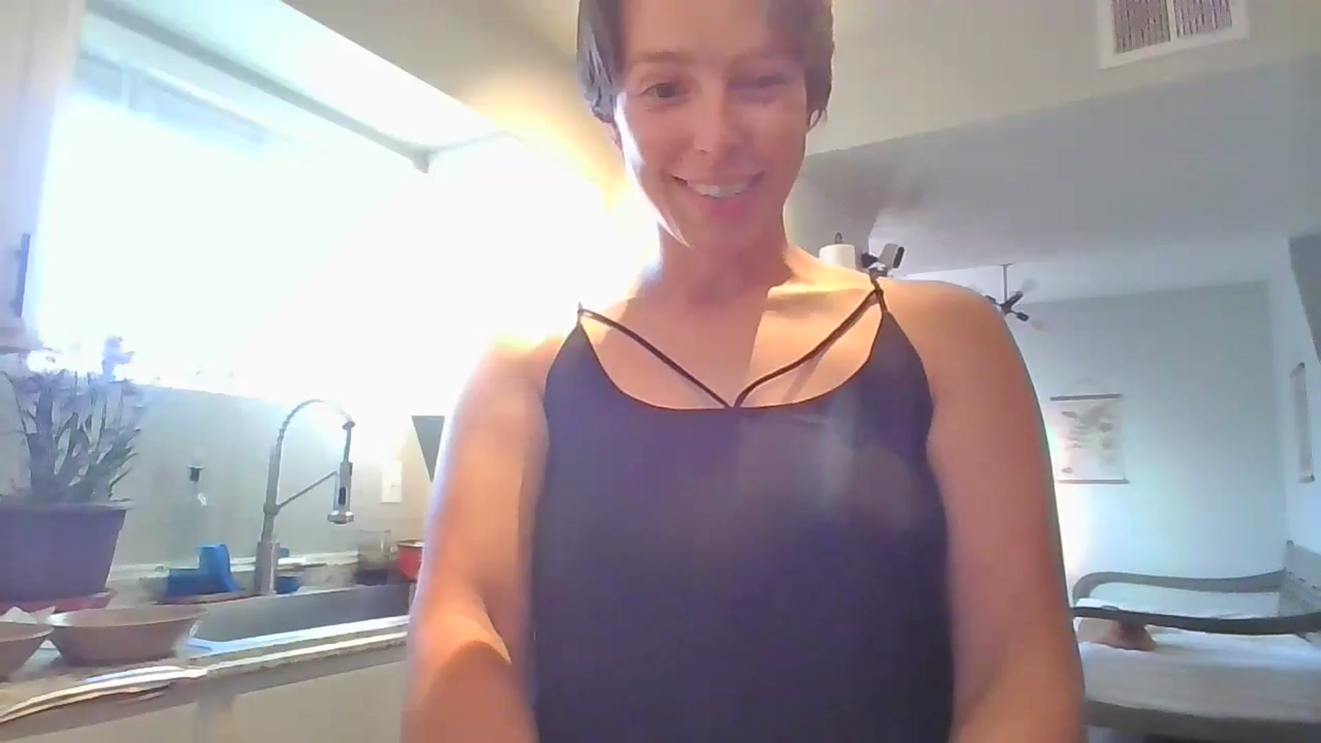 Gallery image thumbnail from Apisces1's myfreecams stream on, 06/04/2024, 02:07 image 15 of 20