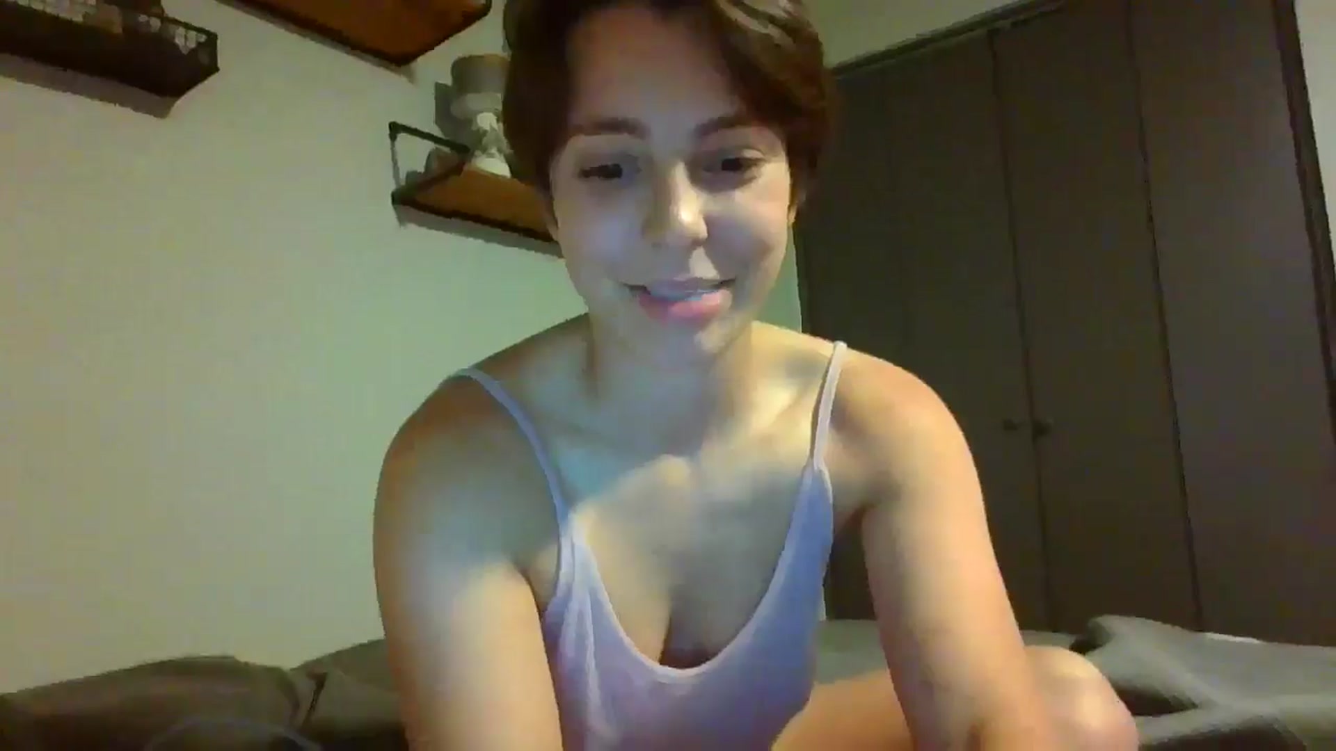 Gallery image thumbnail from Apisces1's myfreecams stream on, 06/11/2024, 03:29 image 8 of 20