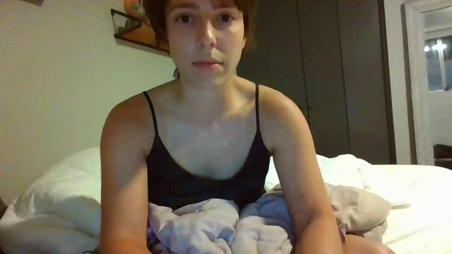 Gallery image thumbnail from Apisces1's myfreecams stream on, 06/18/2024, 07:00 image 20 of 20