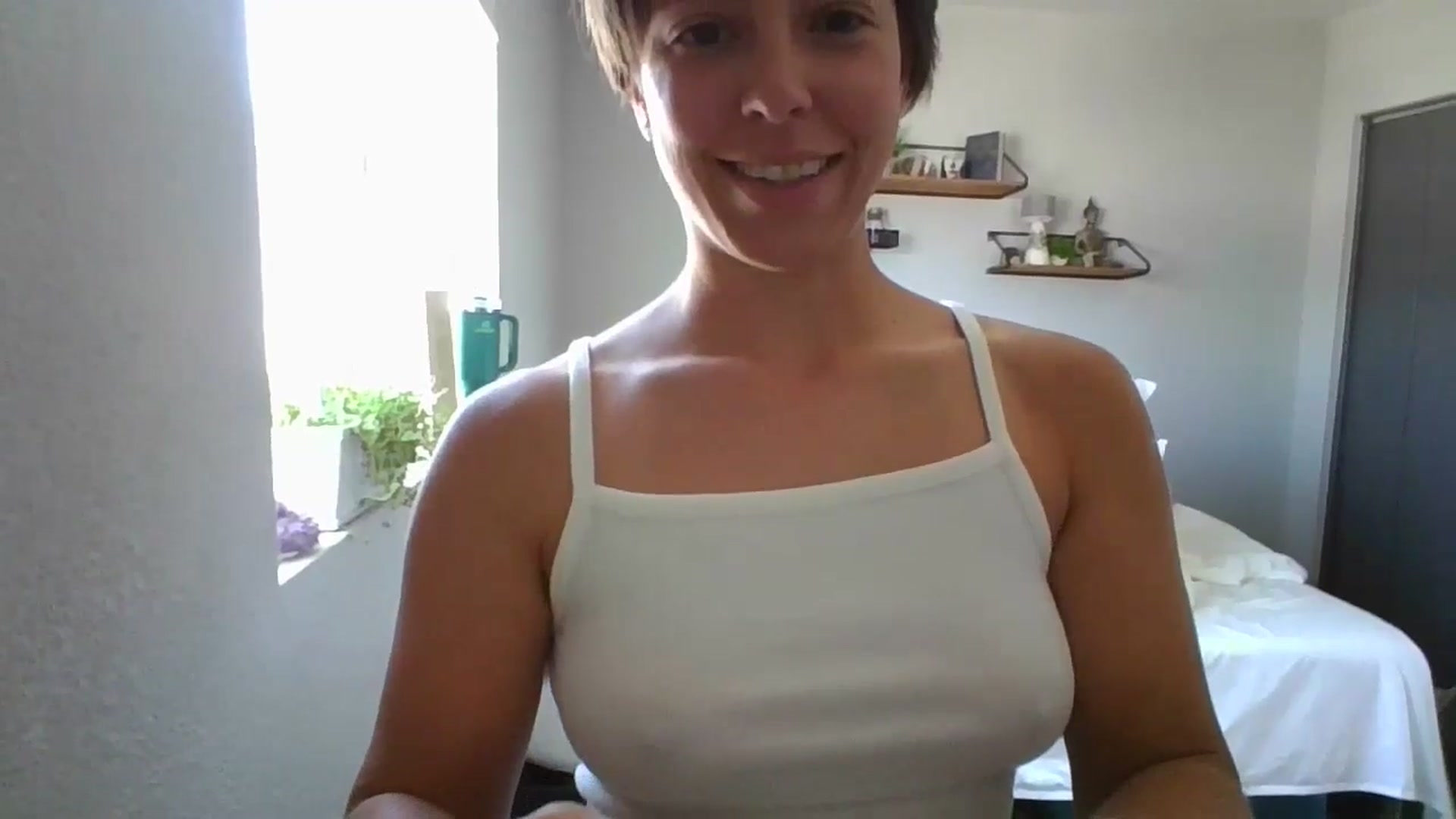 Gallery image thumbnail from Apisces1's myfreecams stream on, 06/19/2024, 18:58 image 12 of 20