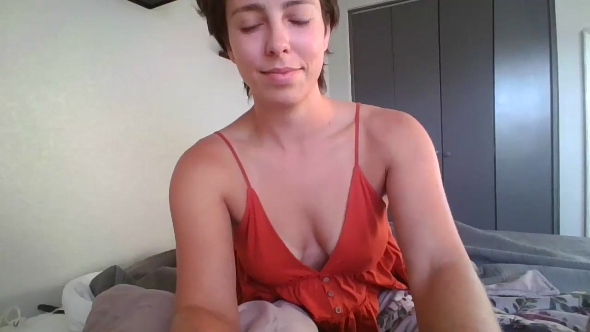 Gallery image thumbnail from Apisces1's myfreecams stream on, 07/03/2024, 02:24 image 9 of 20