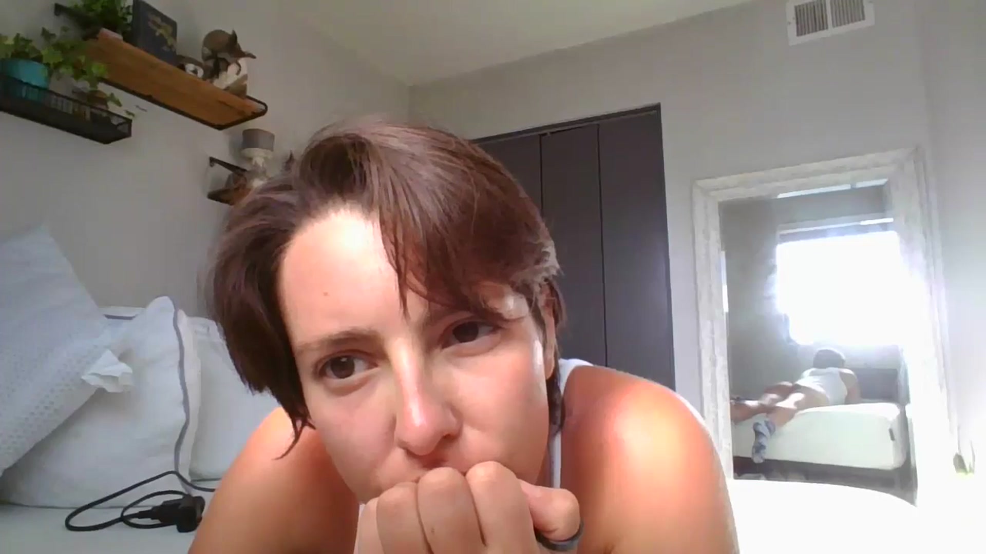 Gallery image thumbnail from Apisces1's myfreecams stream on, 07/04/2024, 24:32 image 6 of 20