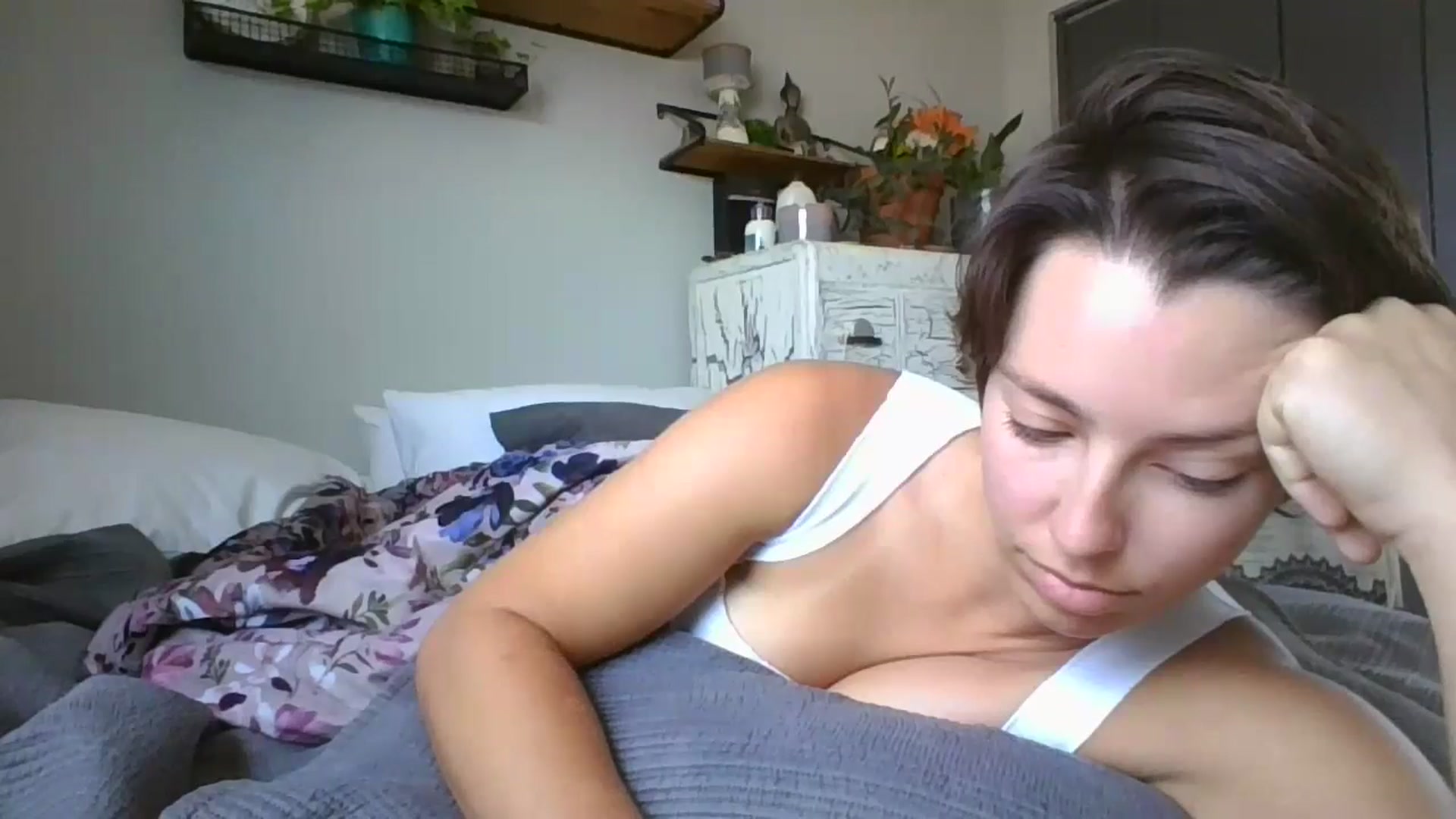 Gallery image thumbnail from Apisces1's myfreecams stream on, 07/04/2024, 19:52 image 18 of 20