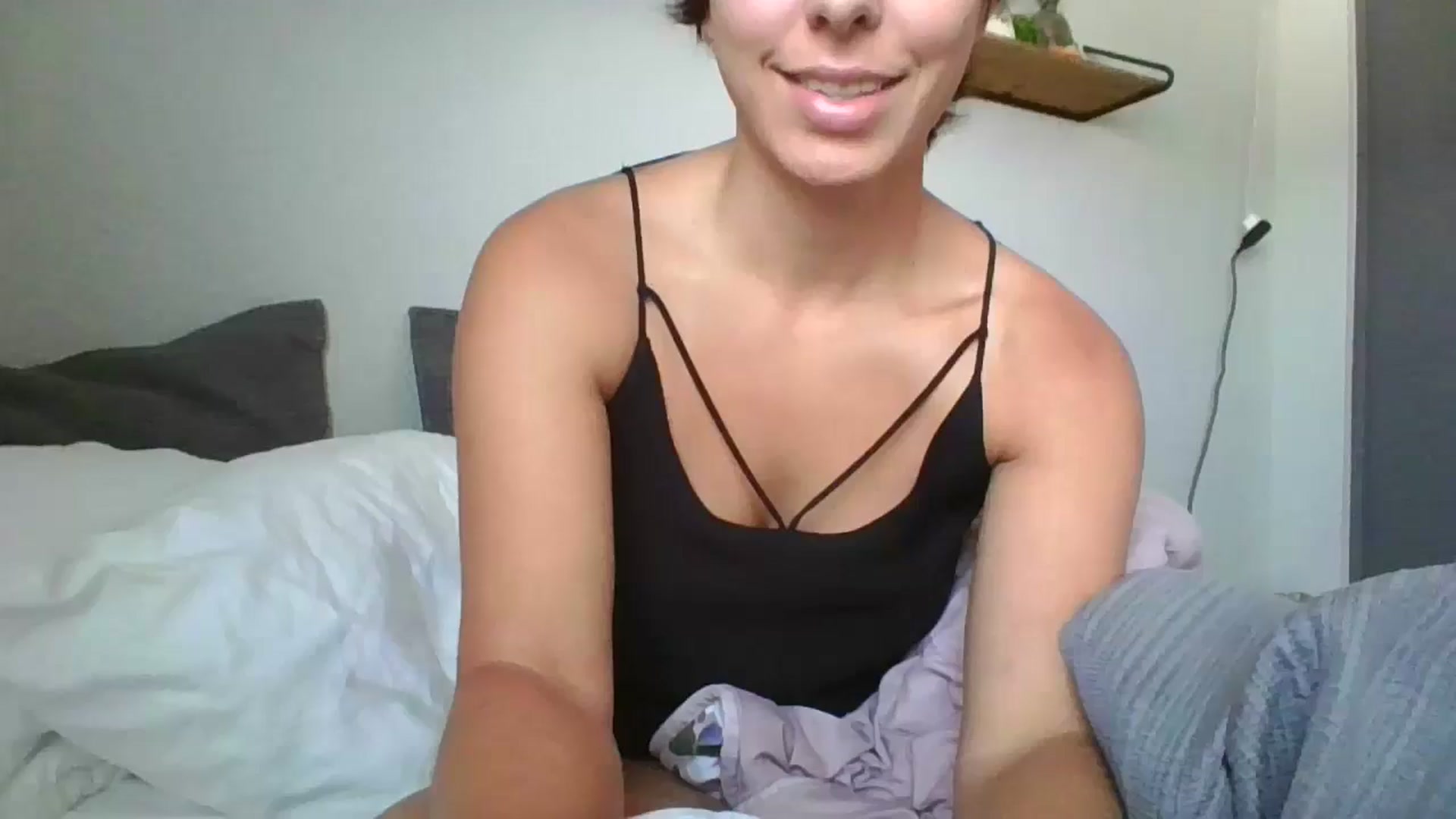 Gallery image thumbnail from Apisces1's myfreecams stream on, 07/11/2024, 18:45 image 1 of 20