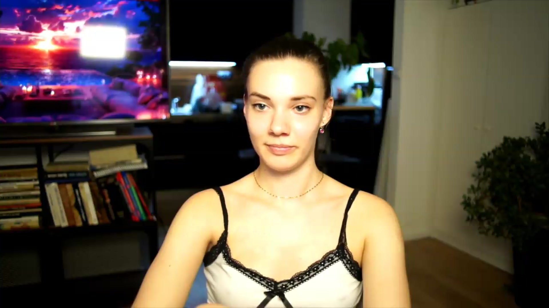 Gallery image thumbnail from AppleofYourEye's myfreecams stream on, 06/21/2026, 23:31 image 17 of 20