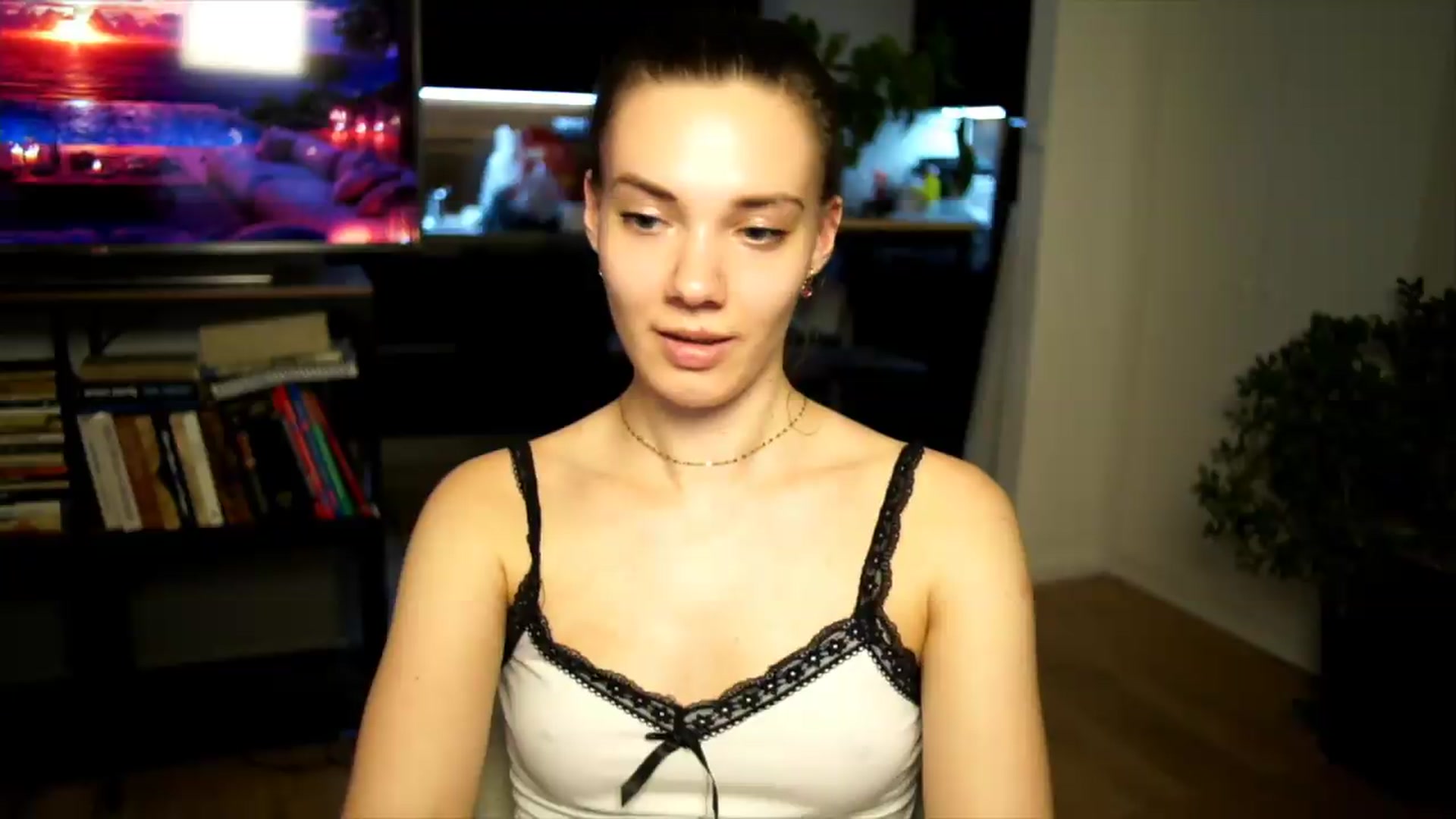 Gallery image thumbnail from AppleofYourEye's myfreecams stream on, 06/21/2026, 23:31 image 8 of 20