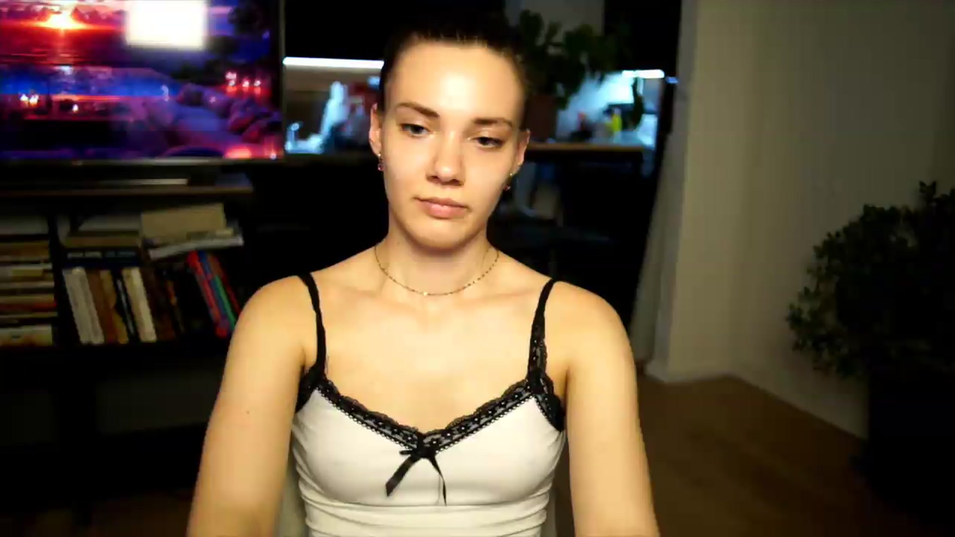 Gallery image thumbnail from AppleofYourEye's myfreecams stream on, 06/21/2026, 23:31 image 12 of 20