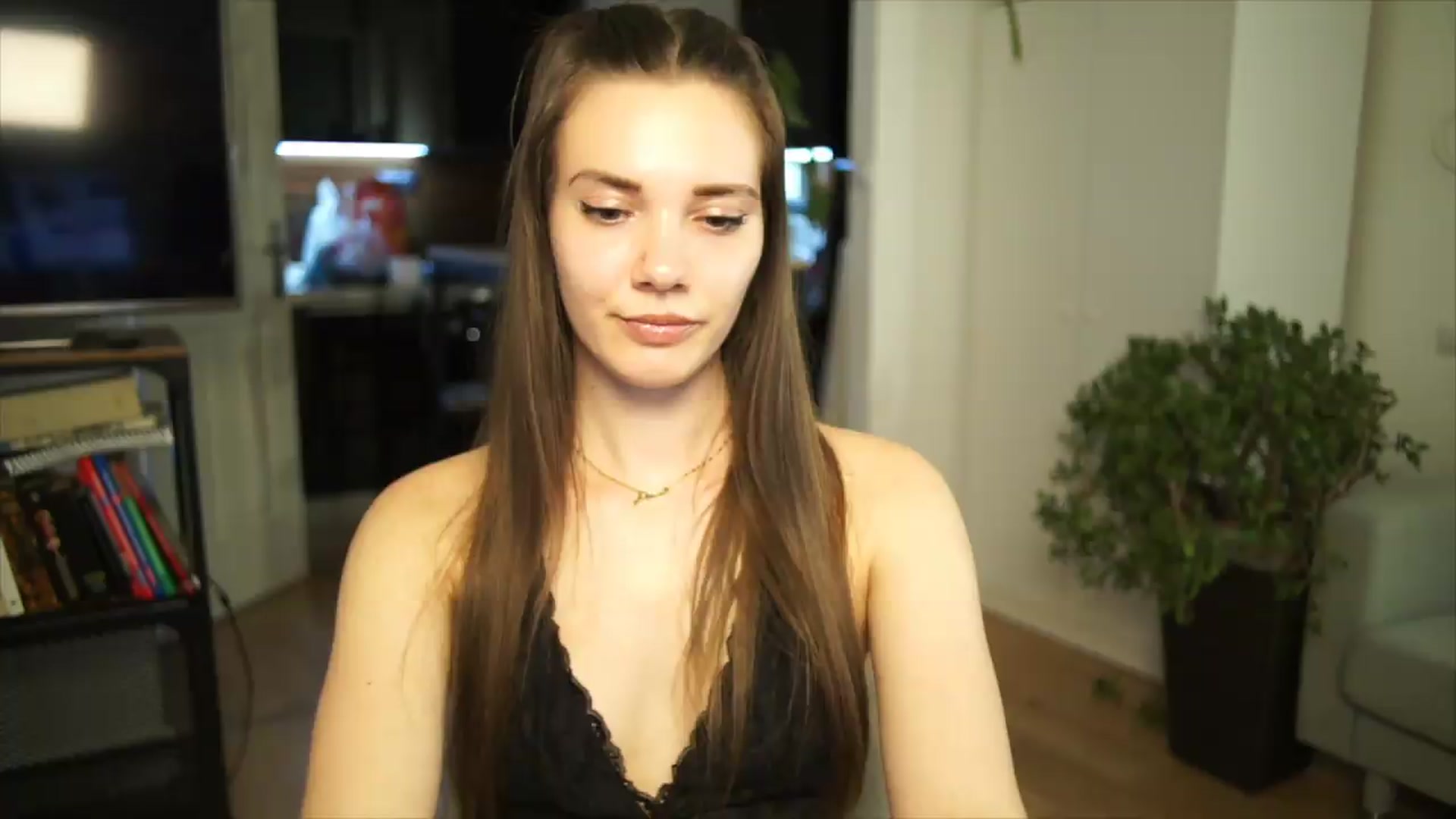 Gallery image thumbnail from AppleofYourEye's myfreecams stream on, 06/24/2026, 24:14 image 20 of 20