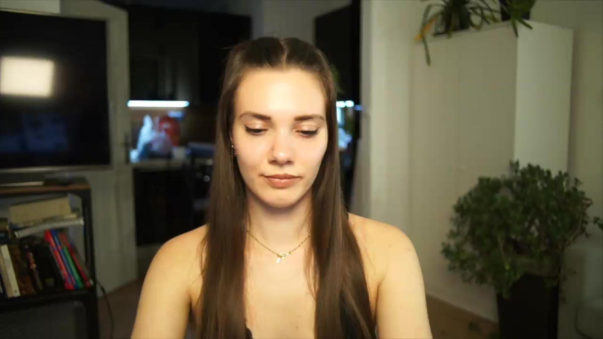 Gallery image thumbnail from AppleofYourEye's myfreecams stream on, 06/24/2026, 24:14 image 1 of 20