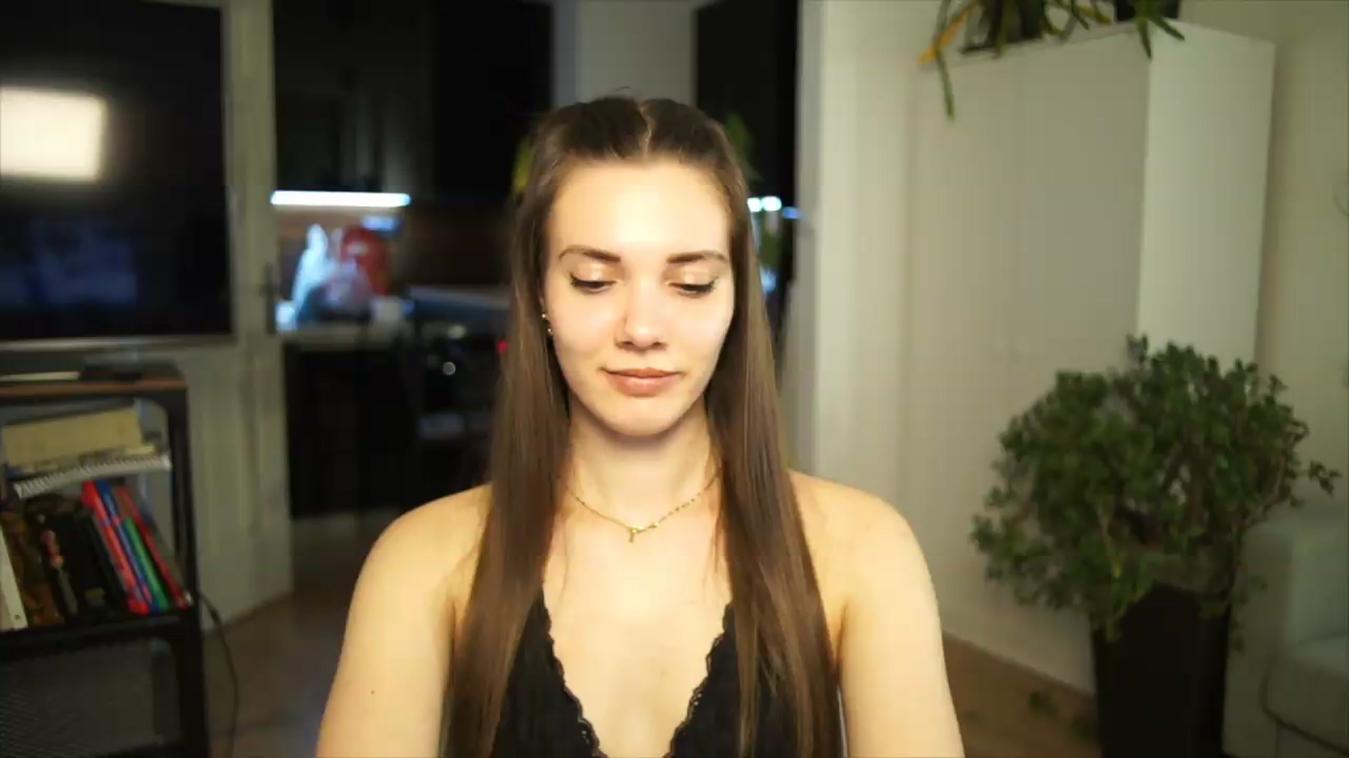 Gallery image thumbnail from AppleofYourEye's myfreecams stream on, 06/24/2026, 24:14 image 10 of 20
