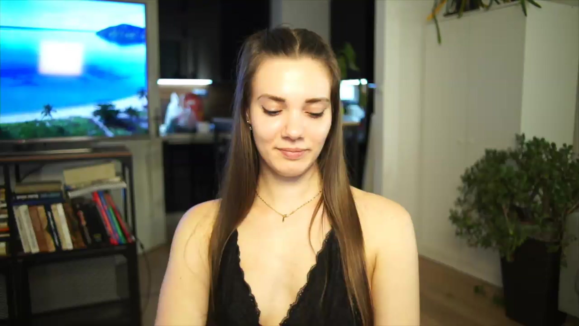 Gallery image thumbnail from AppleofYourEye's myfreecams stream on, 06/24/2026, 02:46 image 15 of 20