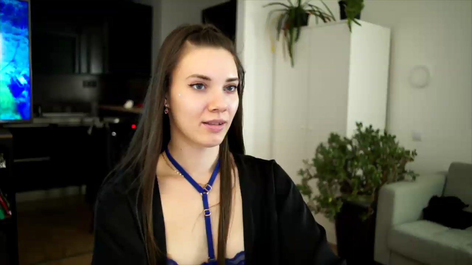 Gallery image thumbnail from AppleofYourEye's myfreecams stream on, 07/03/2026, 22:14 image 12 of 20