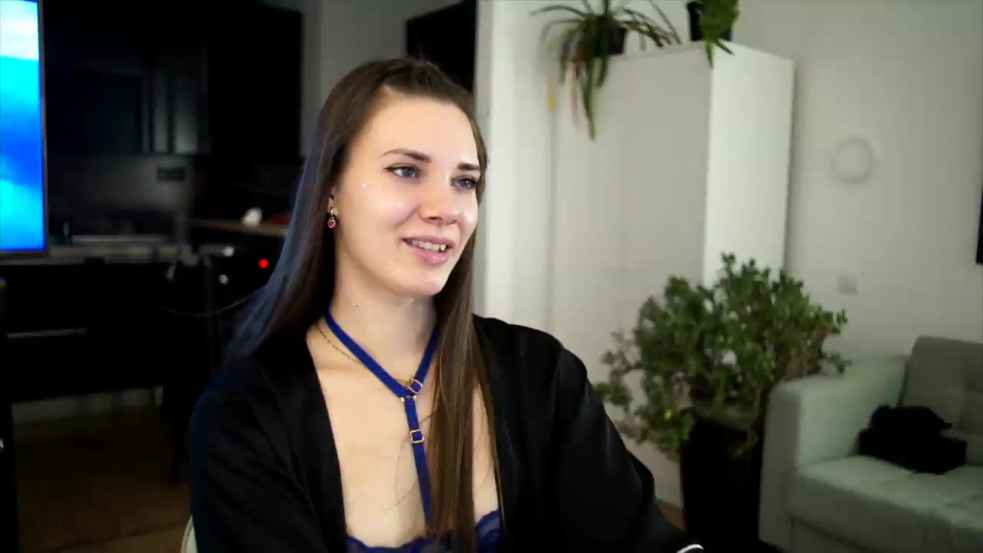 Gallery image thumbnail from AppleofYourEye's myfreecams stream on, 07/03/2026, 22:14 image 10 of 20