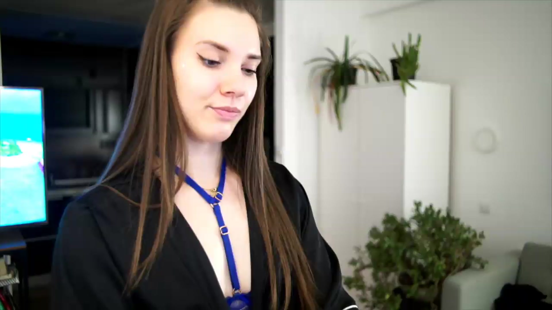 Gallery image thumbnail from AppleofYourEye's myfreecams stream on, 07/04/2026, 01:00 image 8 of 20