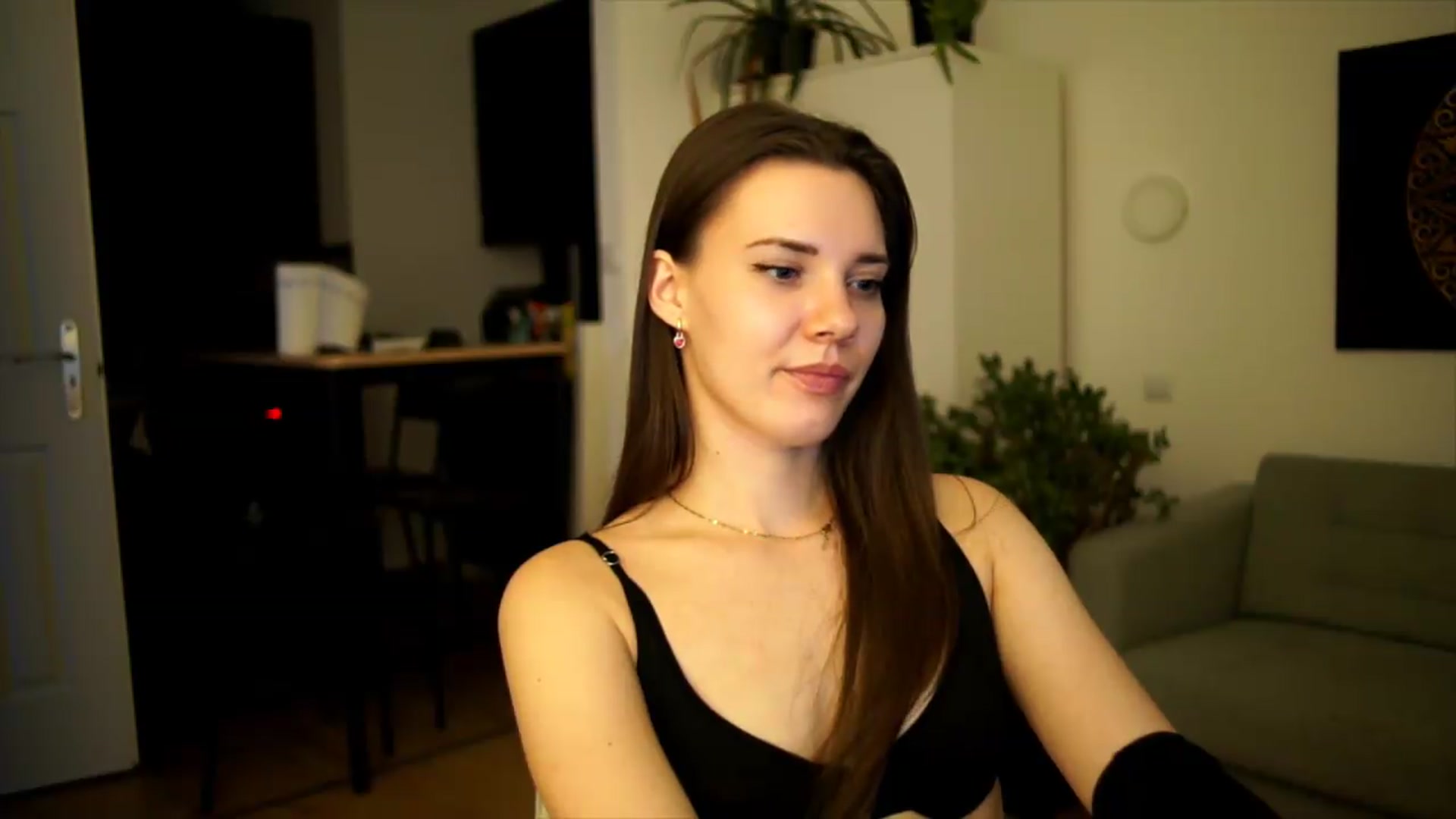 Gallery image thumbnail from AppleofYourEye's myfreecams stream on, 07/06/2026, 23:48 image 2 of 20