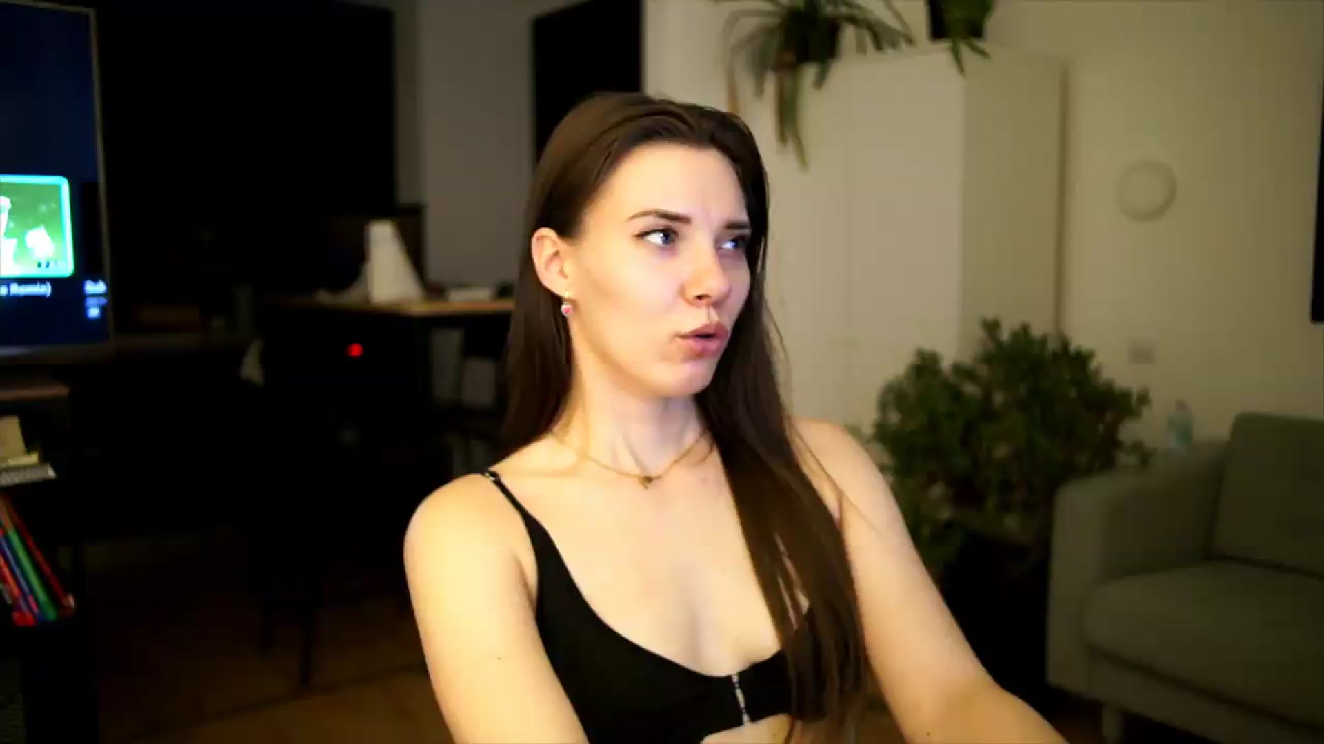 Gallery image thumbnail from AppleofYourEye's myfreecams stream on, 07/07/2026, 01:44 image 2 of 20