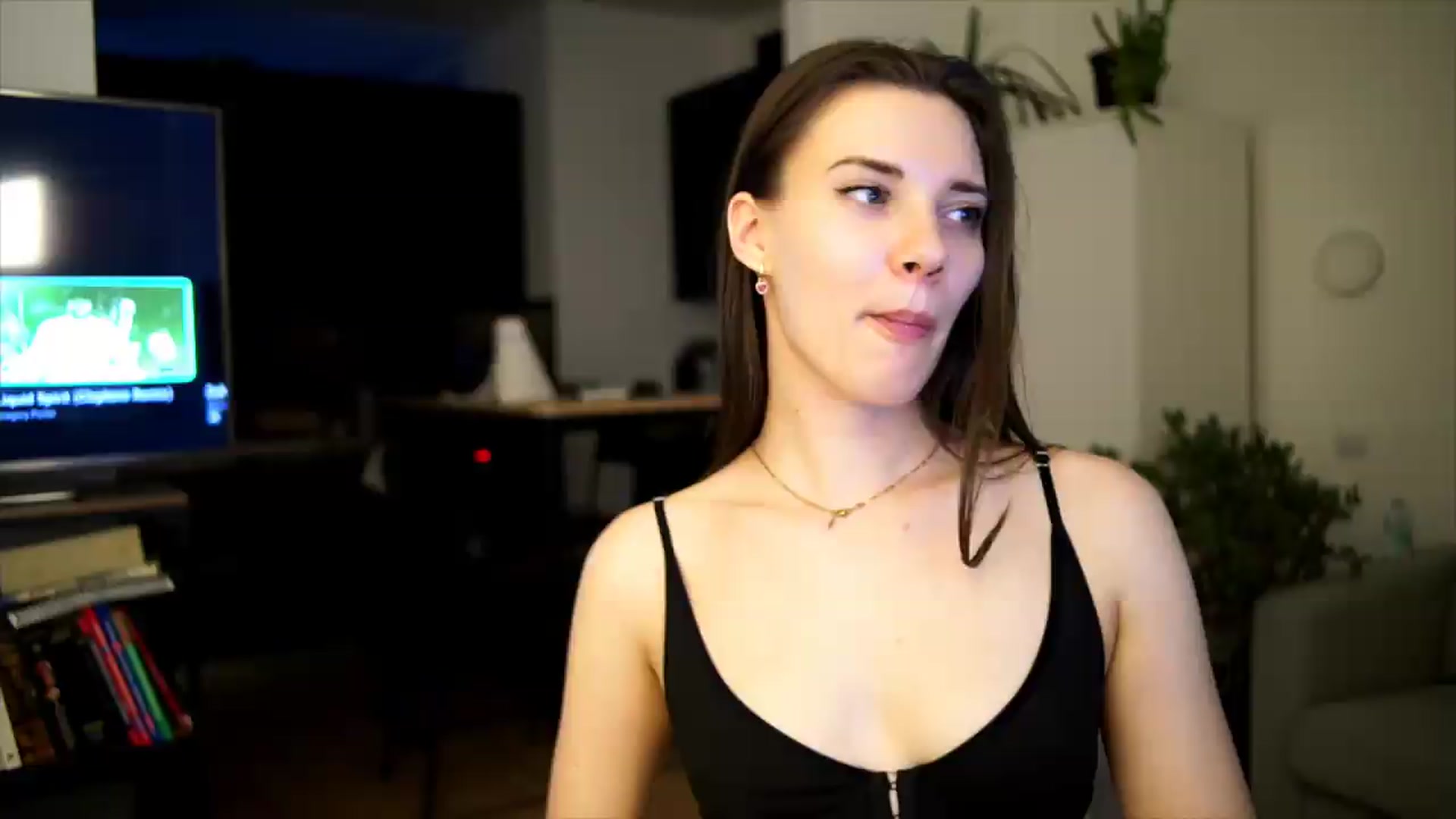 Gallery image thumbnail from AppleofYourEye's myfreecams stream on, 07/07/2026, 01:44 image 18 of 20