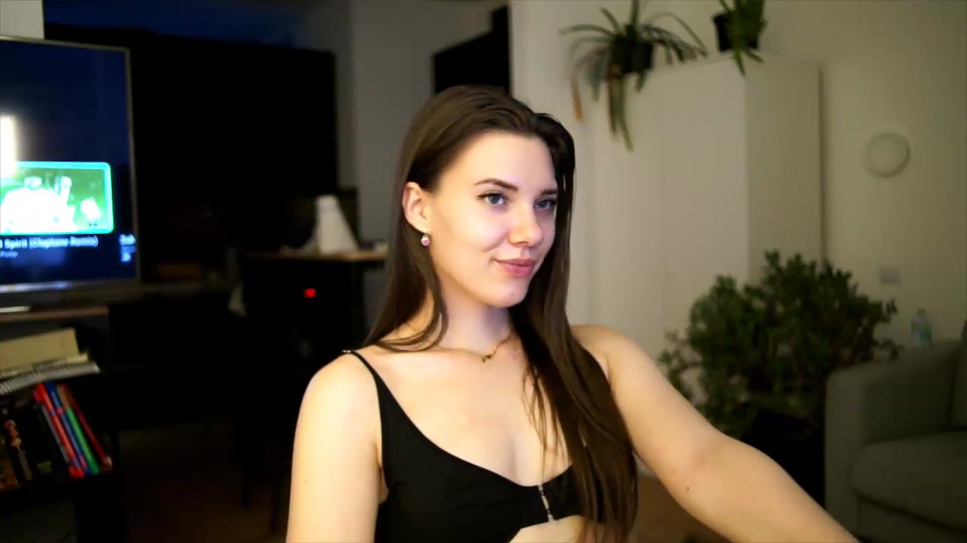 Gallery image thumbnail from AppleofYourEye's myfreecams stream on, 07/07/2026, 02:16 image 3 of 20