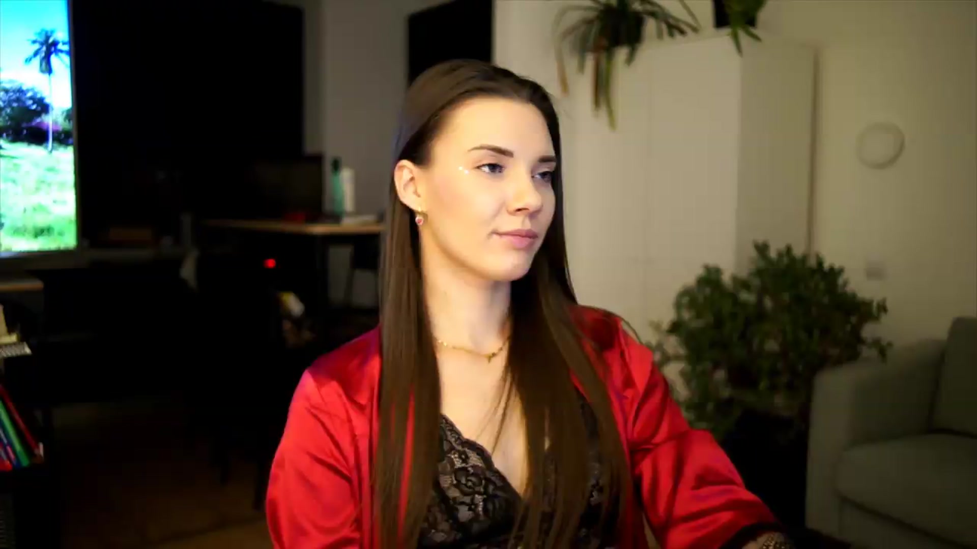 Gallery image thumbnail from AppleofYourEye's myfreecams stream on, 07/09/2026, 01:04 image 6 of 20