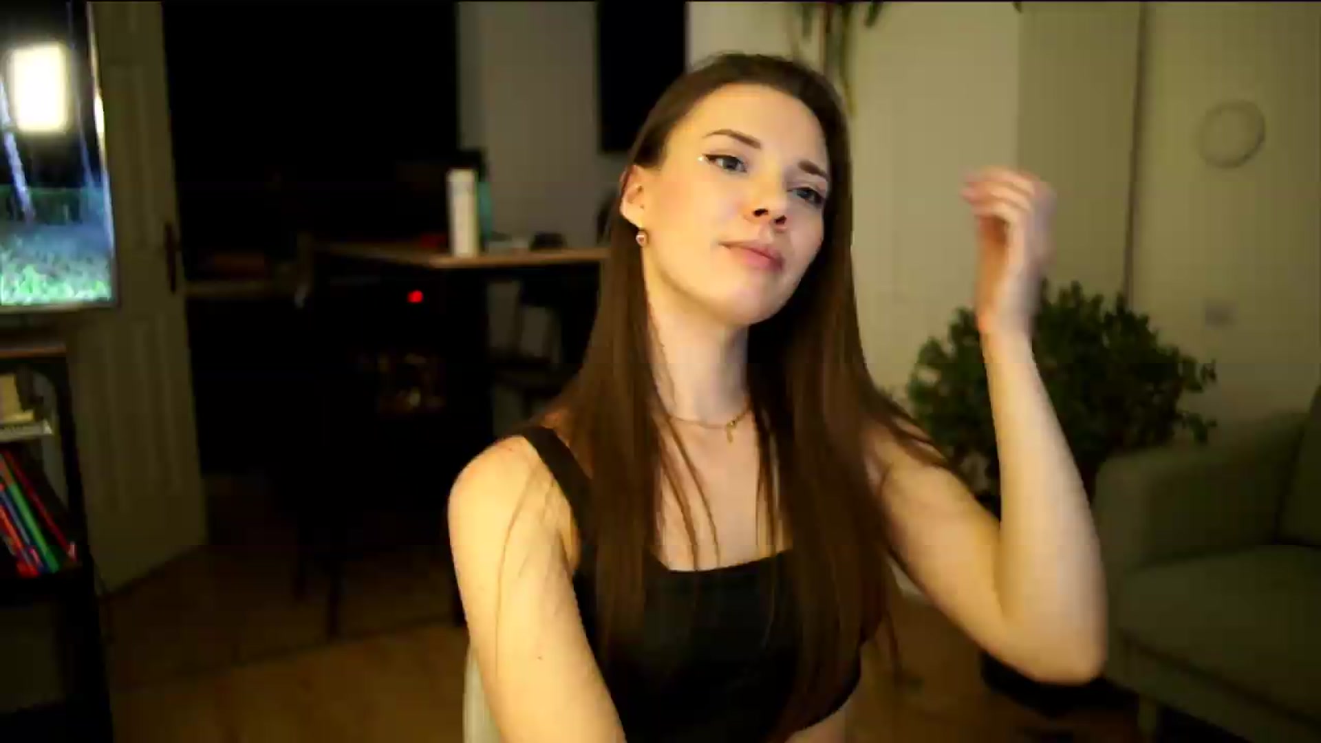 Gallery image thumbnail from AppleofYourEye's myfreecams stream on, 07/09/2026, 21:16 image 12 of 20