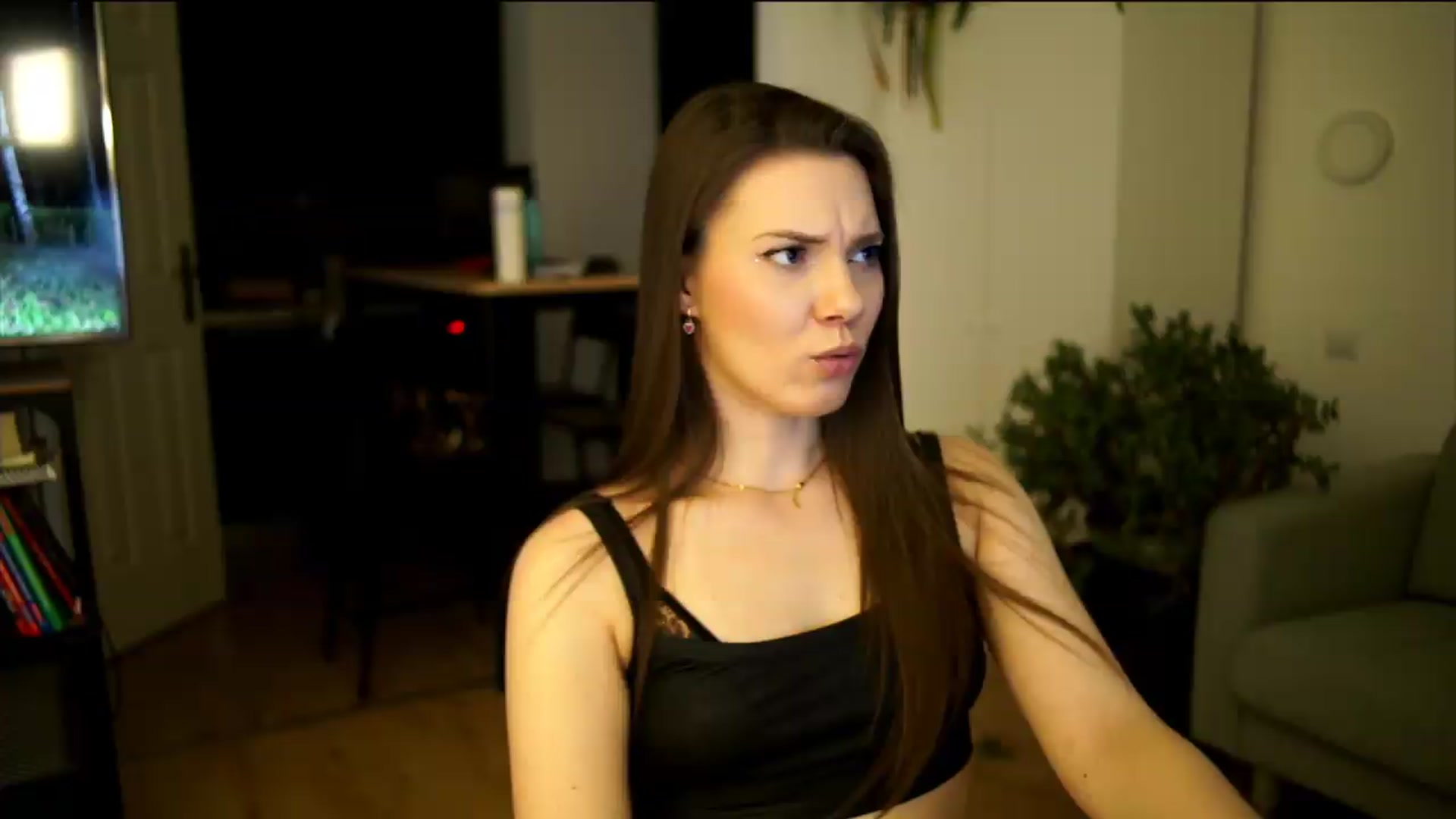 Gallery image thumbnail from AppleofYourEye's myfreecams stream on, 07/09/2026, 21:16 image 10 of 20