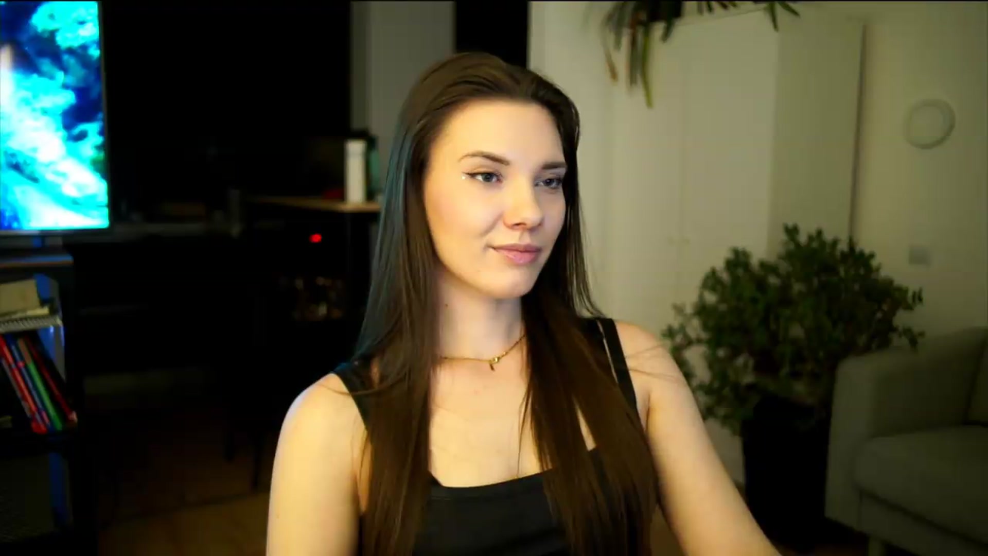 Gallery image thumbnail from AppleofYourEye's myfreecams stream on, 07/09/2026, 23:13 image 16 of 20