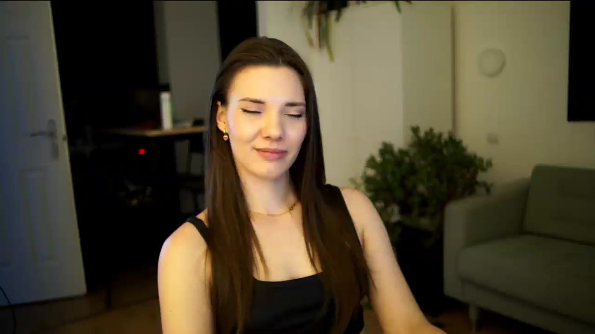 Gallery image thumbnail from AppleofYourEye's myfreecams stream on, 07/10/2026, 02:15 image 4 of 20