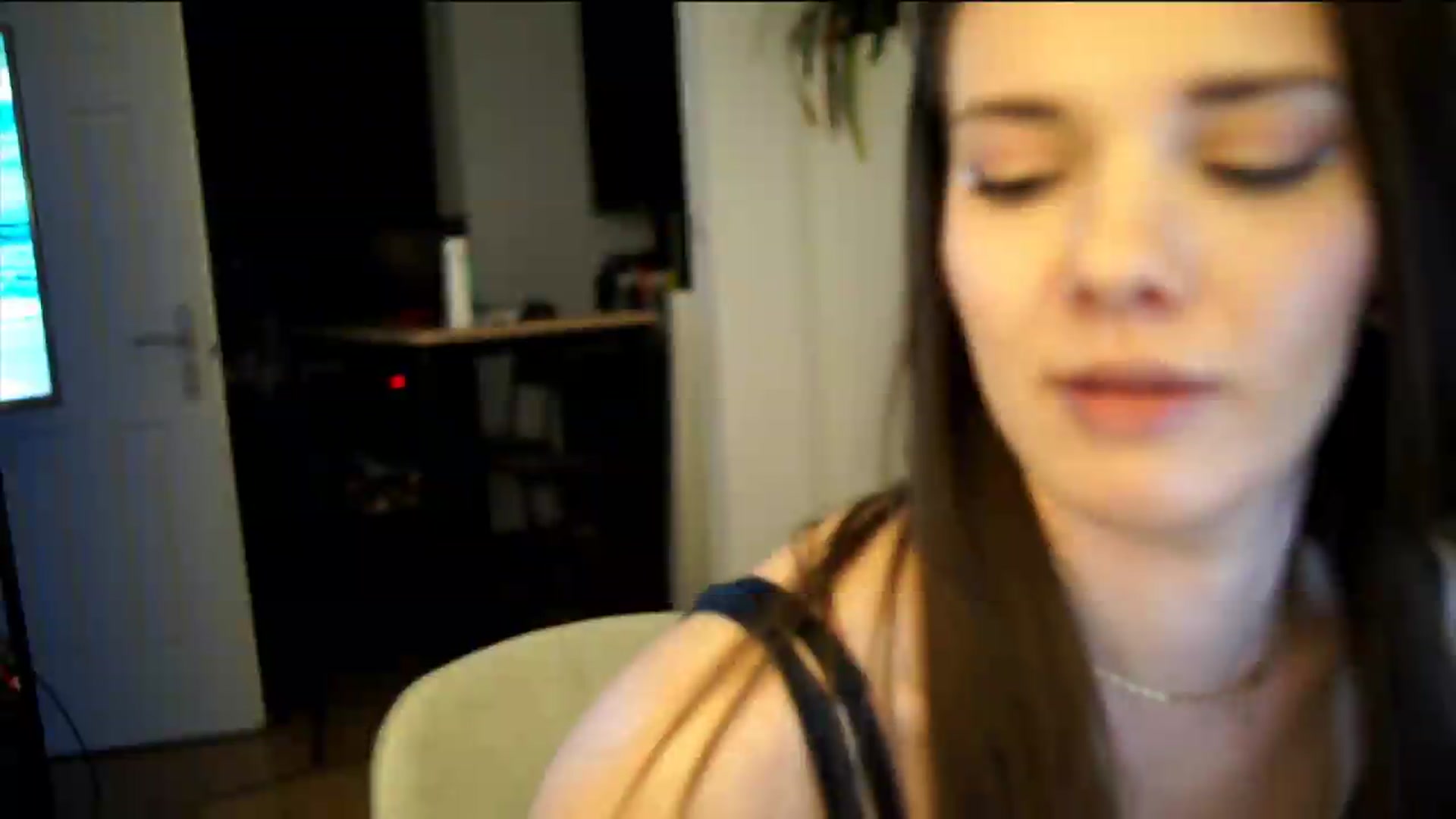 Gallery image thumbnail from AppleofYourEye's myfreecams stream on, 07/10/2026, 02:15 image 19 of 20