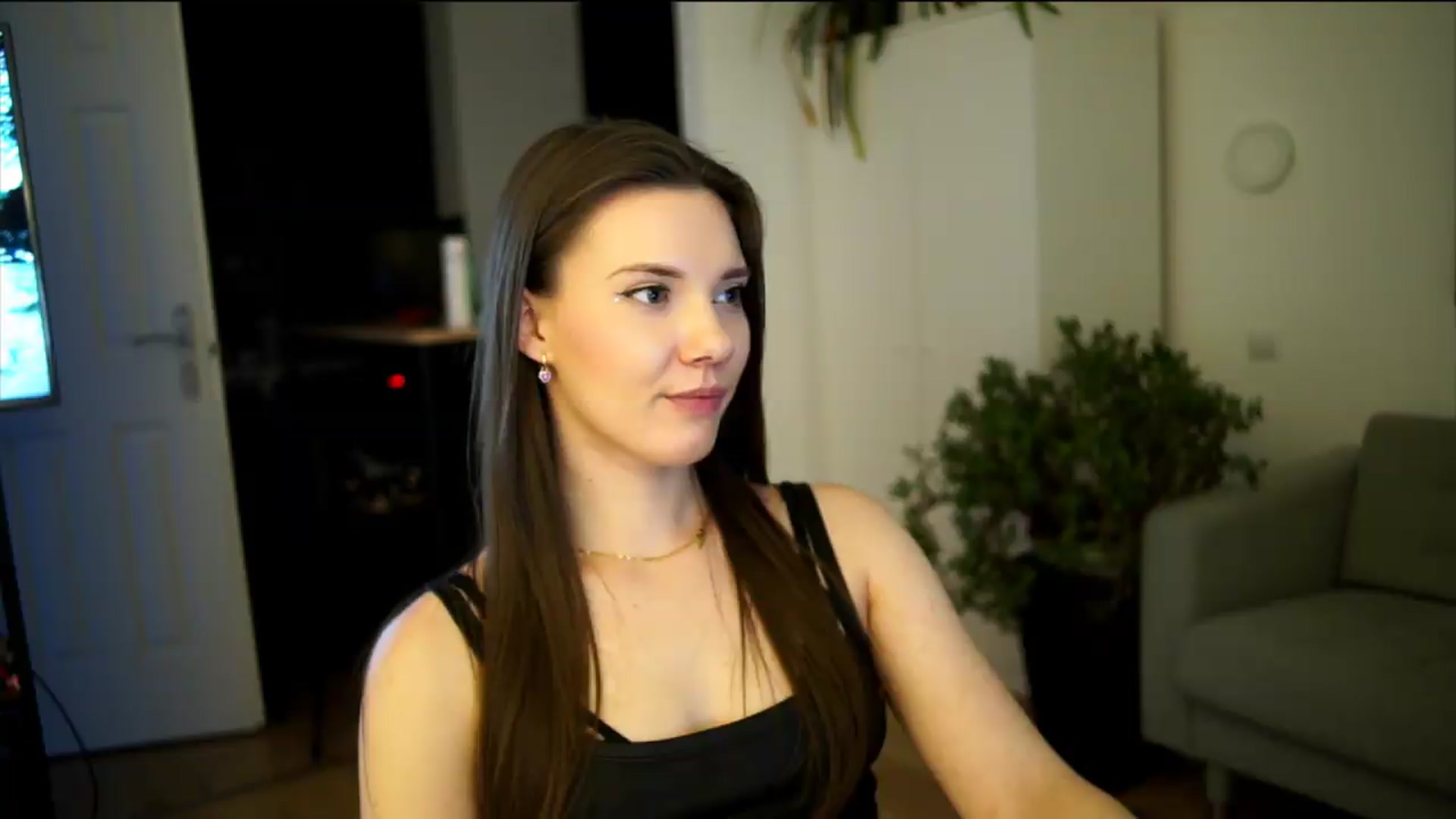 Gallery image thumbnail from AppleofYourEye's myfreecams stream on, 07/10/2026, 02:15 image 20 of 20