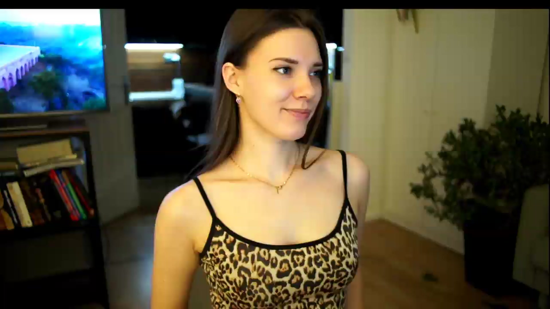 Gallery image thumbnail from AppleofYourEye's myfreecams stream on, 07/11/2026, 20:49 image 13 of 20