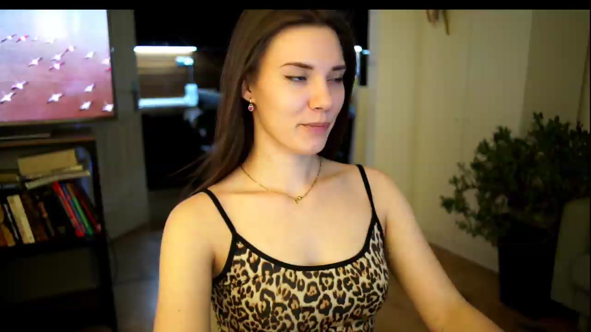 Gallery image thumbnail from AppleofYourEye's myfreecams stream on, 07/11/2026, 20:49 image 5 of 20
