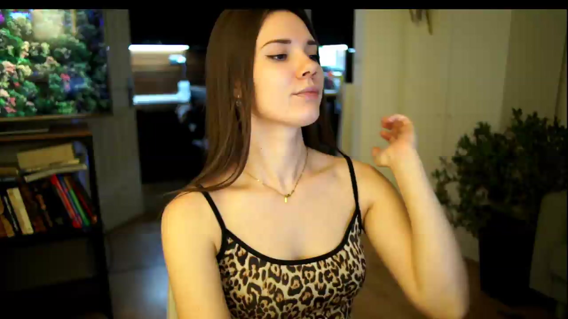 Gallery image thumbnail from AppleofYourEye's myfreecams stream on, 07/11/2026, 20:49 image 11 of 20
