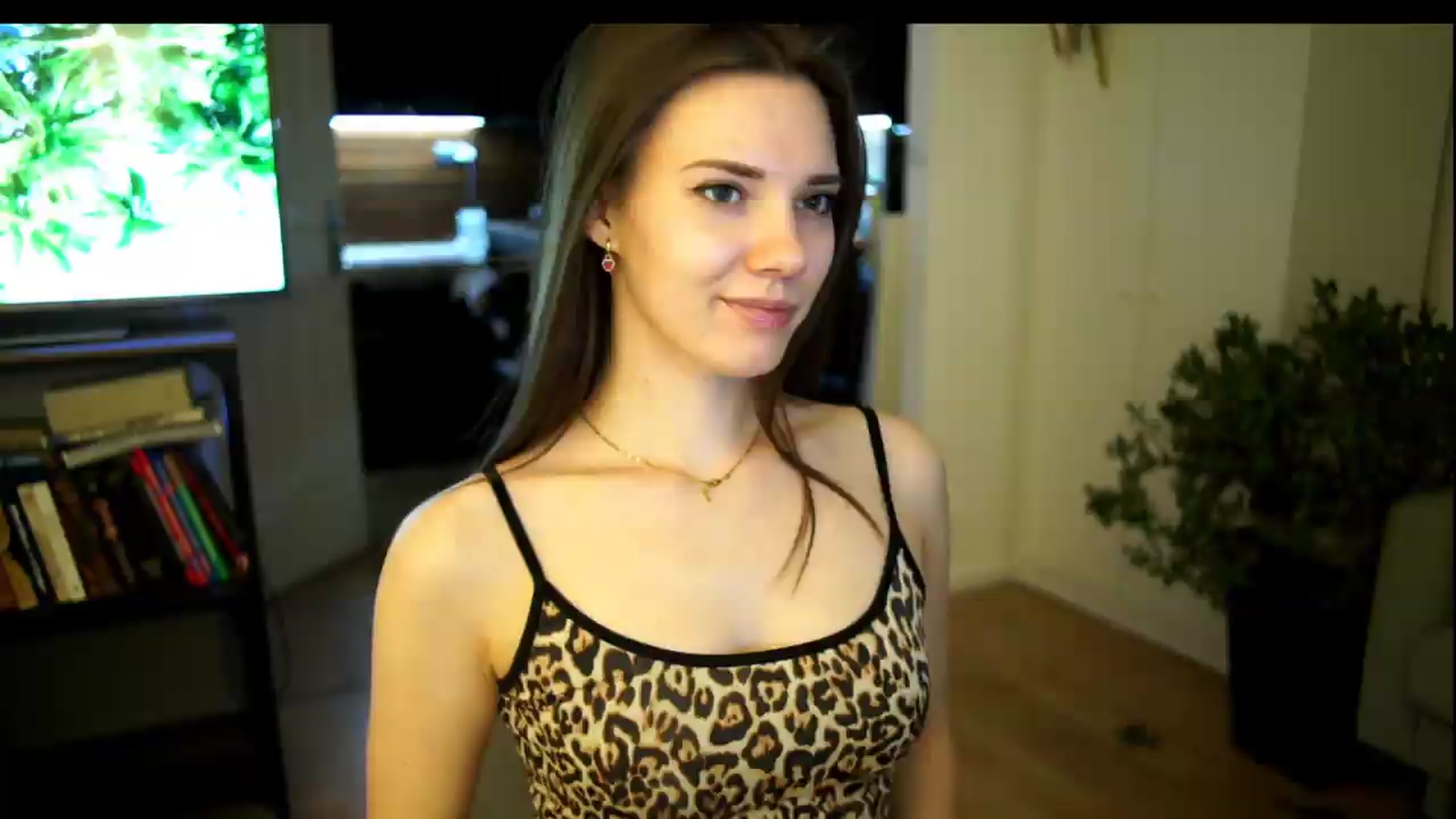 Gallery image thumbnail from AppleofYourEye's myfreecams stream on, 07/11/2026, 20:49 image 7 of 20