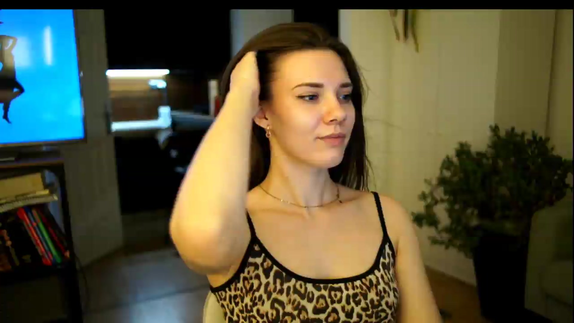 Gallery image thumbnail from AppleofYourEye's myfreecams stream on, 07/11/2026, 22:39 image 17 of 20