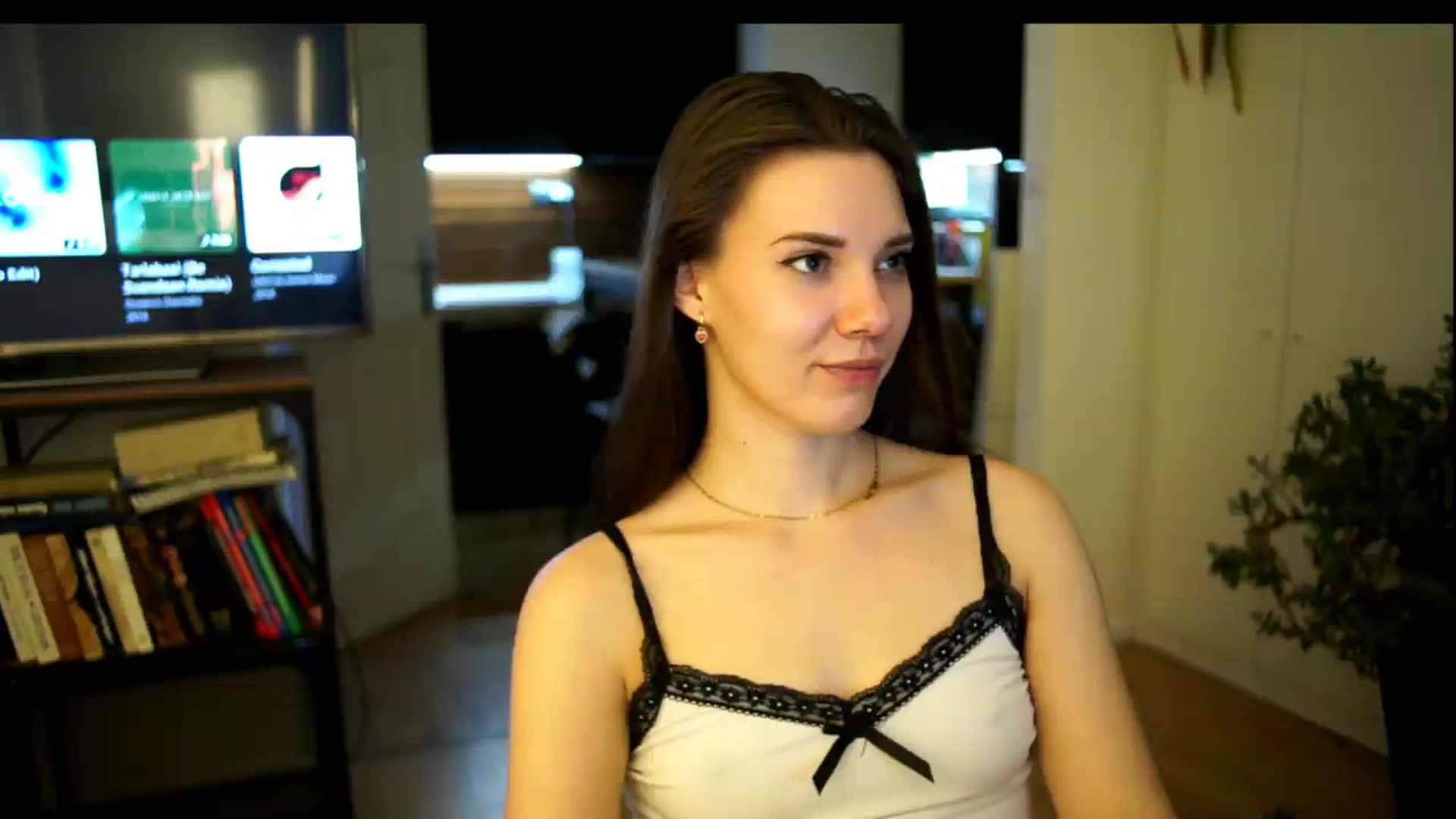 Gallery image thumbnail from AppleofYourEye's myfreecams stream on, 07/11/2026, 23:56 image 18 of 20
