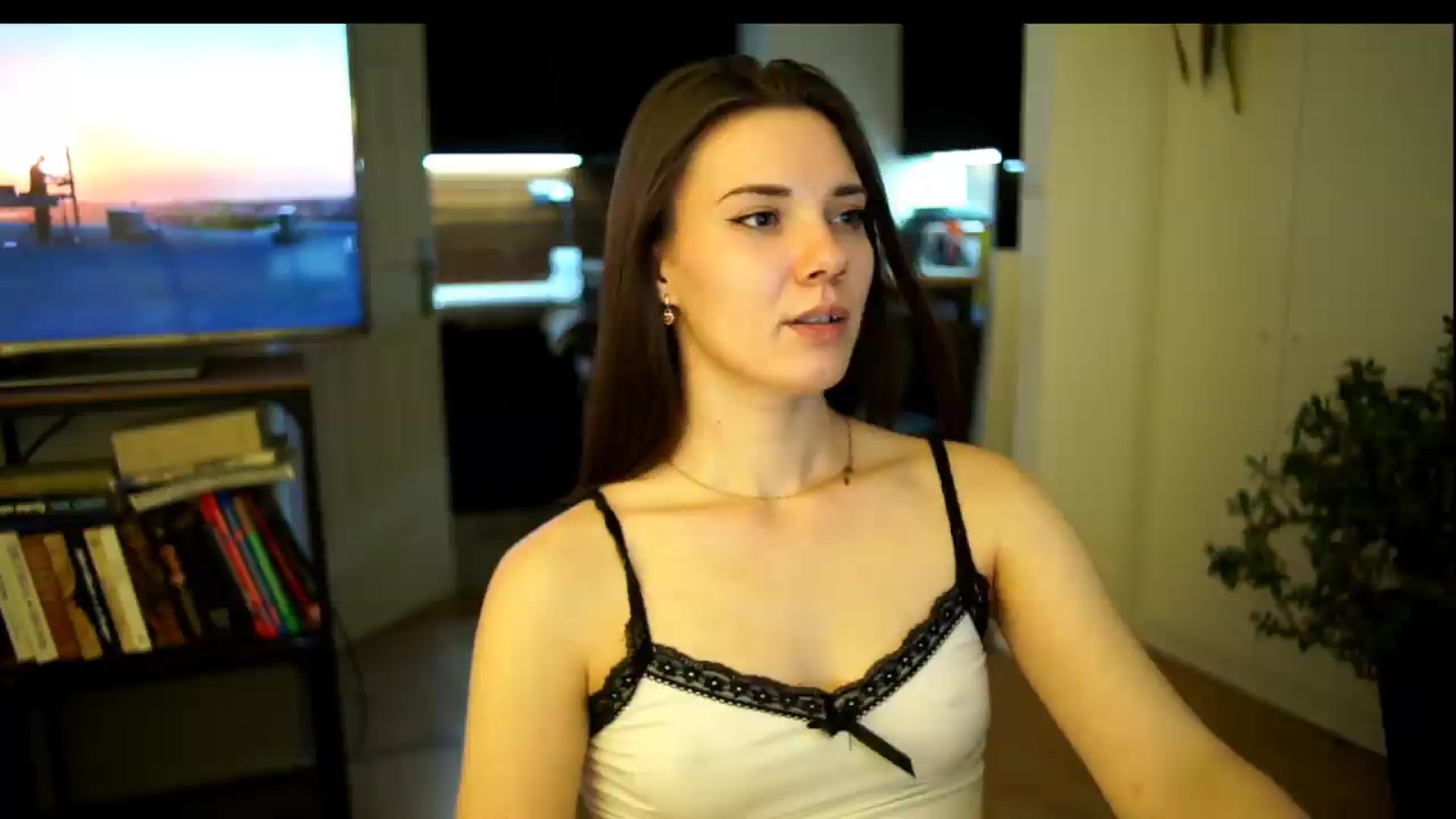 Gallery image thumbnail from AppleofYourEye's myfreecams stream on, 07/11/2026, 23:56 image 7 of 20