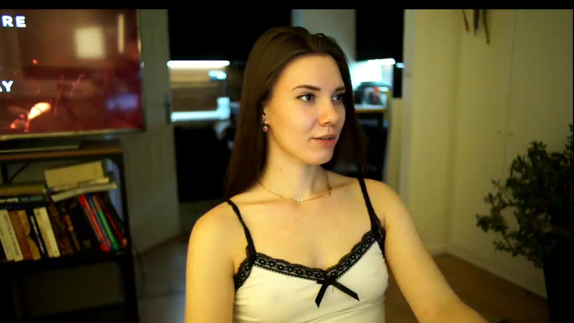 Gallery image thumbnail from AppleofYourEye's myfreecams stream on, 07/11/2026, 23:56 image 8 of 20