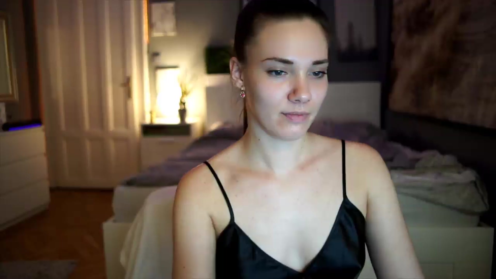 Gallery image thumbnail from AppleofYourEye's myfreecams stream on, 07/28/2026, 06:53 image 9 of 20