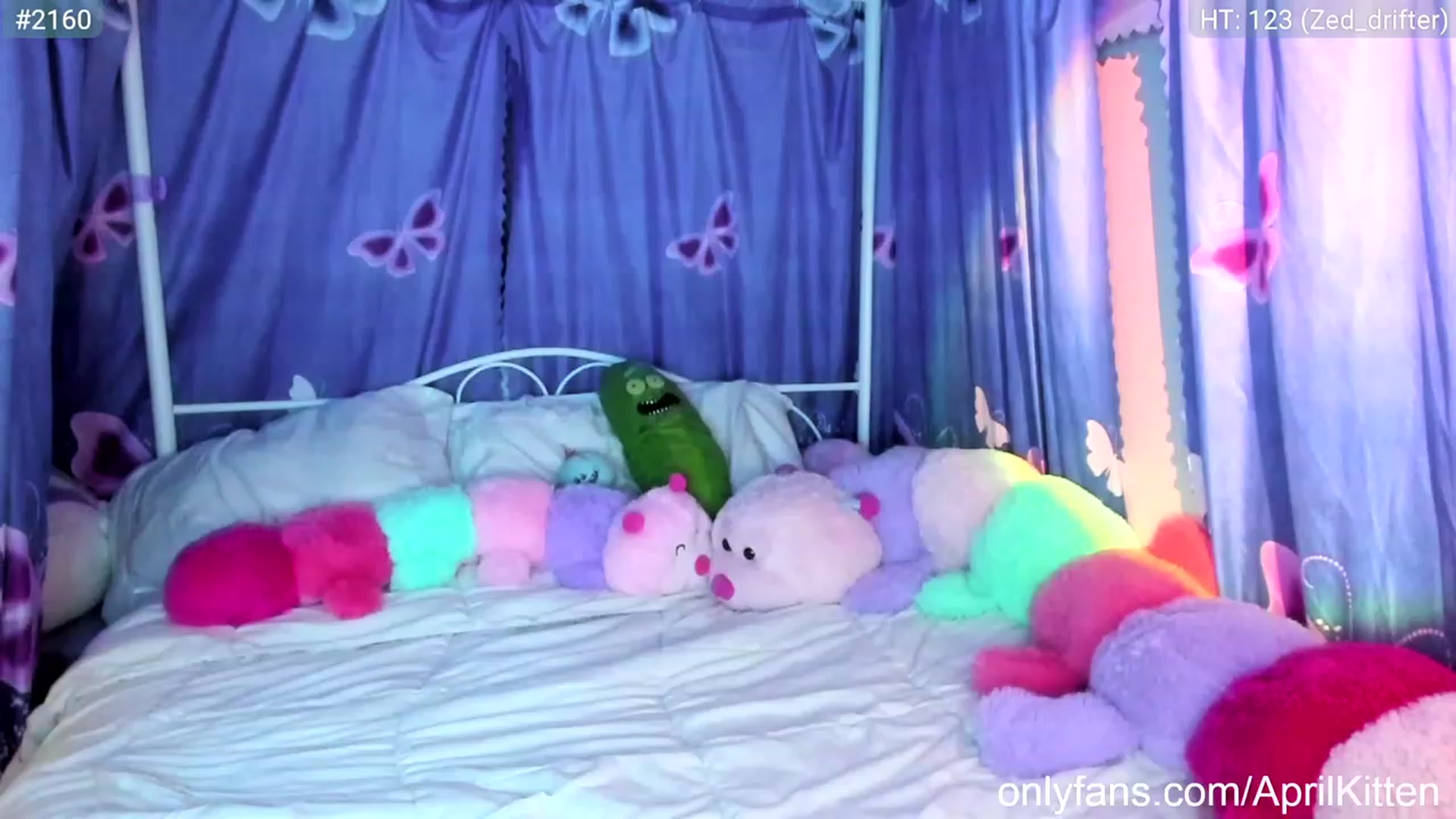 Gallery image thumbnail from April's myfreecams stream on, 12/30/2022, 06:24 image 20 of 20
