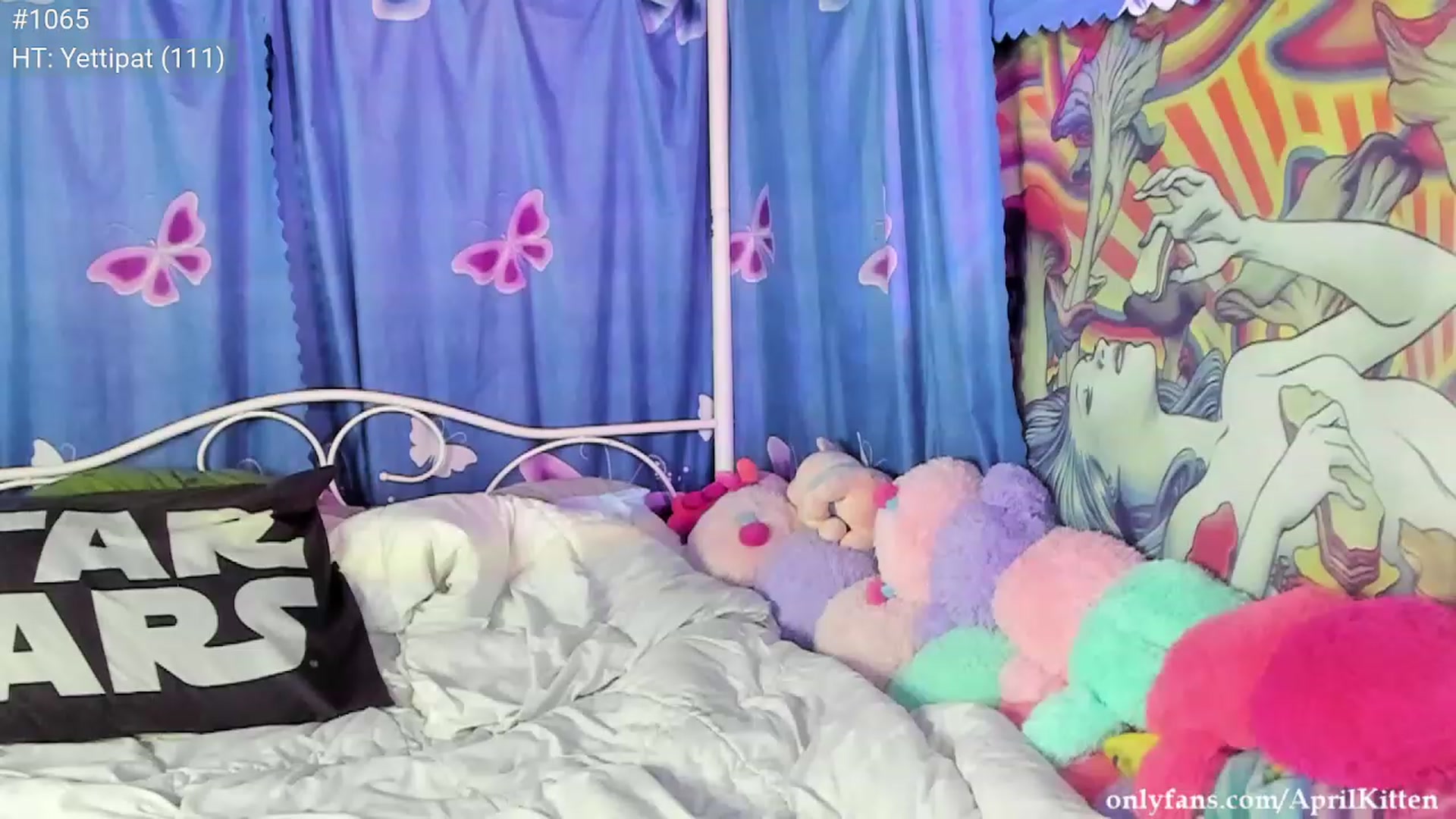Gallery image thumbnail from April's myfreecams stream on, 02/26/2023, 05:57 image 17 of 20